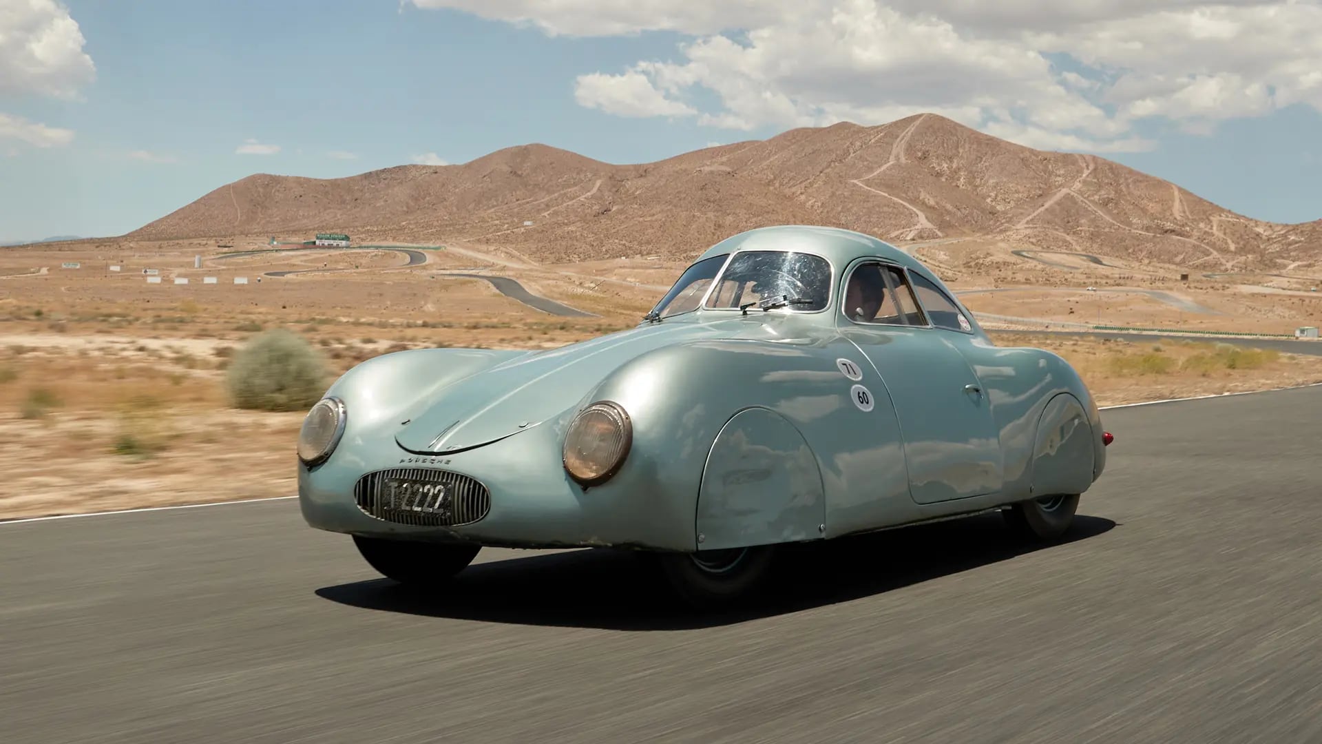 Autos: la Segunda Guerra Mundial frustró el destino de un Porsche que terminó haciendo historia