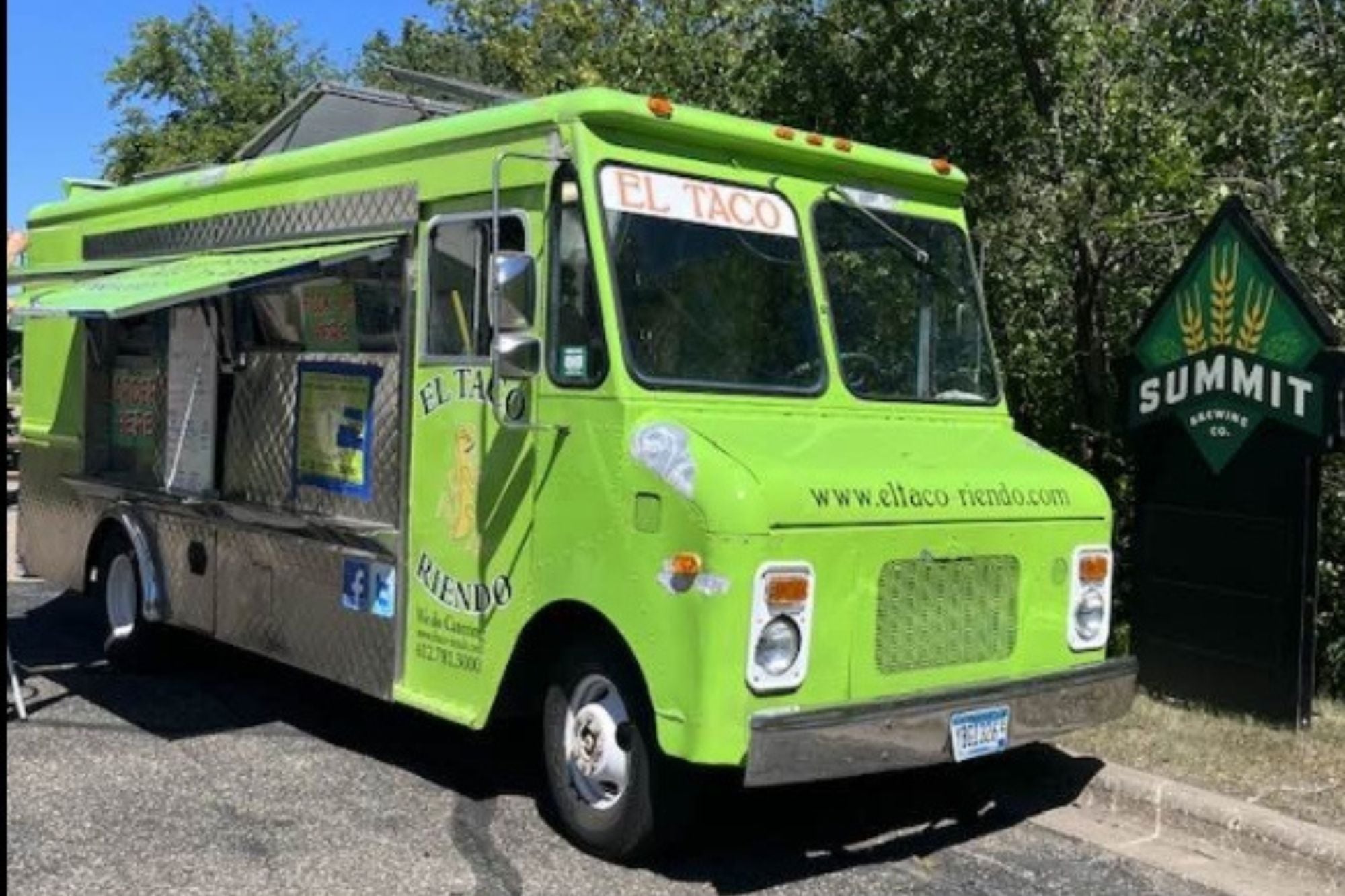 La acusada utilizaba un camión de comida (taco truck) en Edgebrook, Houston, como punto estratégico para identificar a potenciales víctimas (imagen ilustrativa)