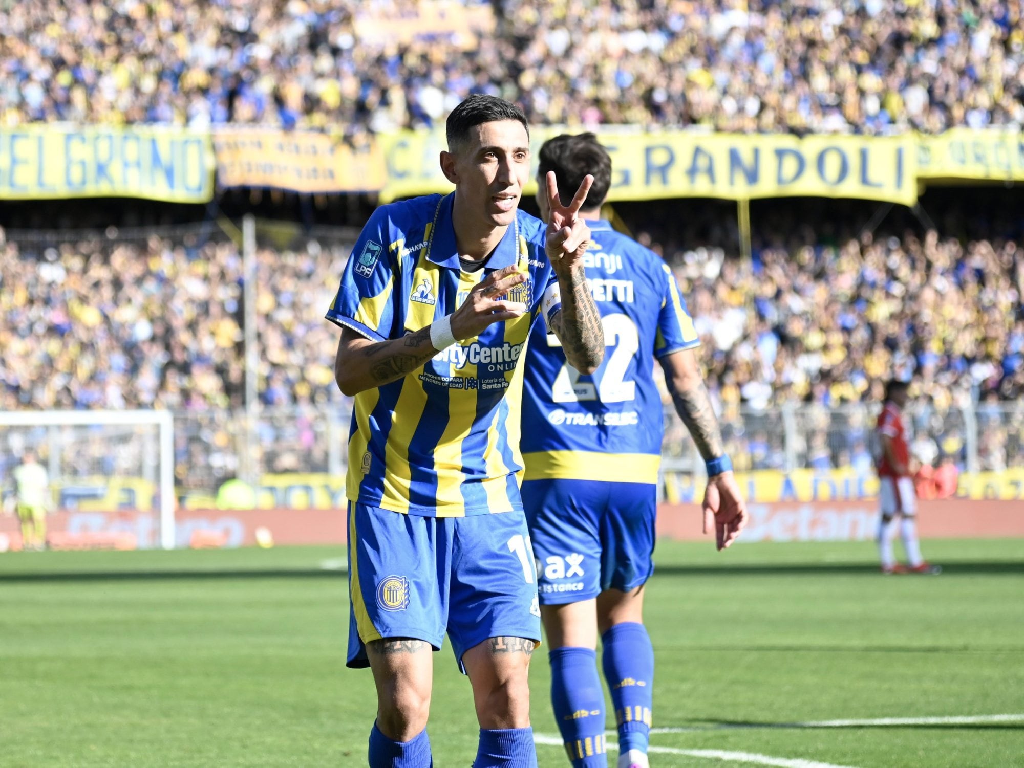 Rosario Central saca provecho de un crack: Di María hizo todo bien e Independiente tuvo que despedirse
