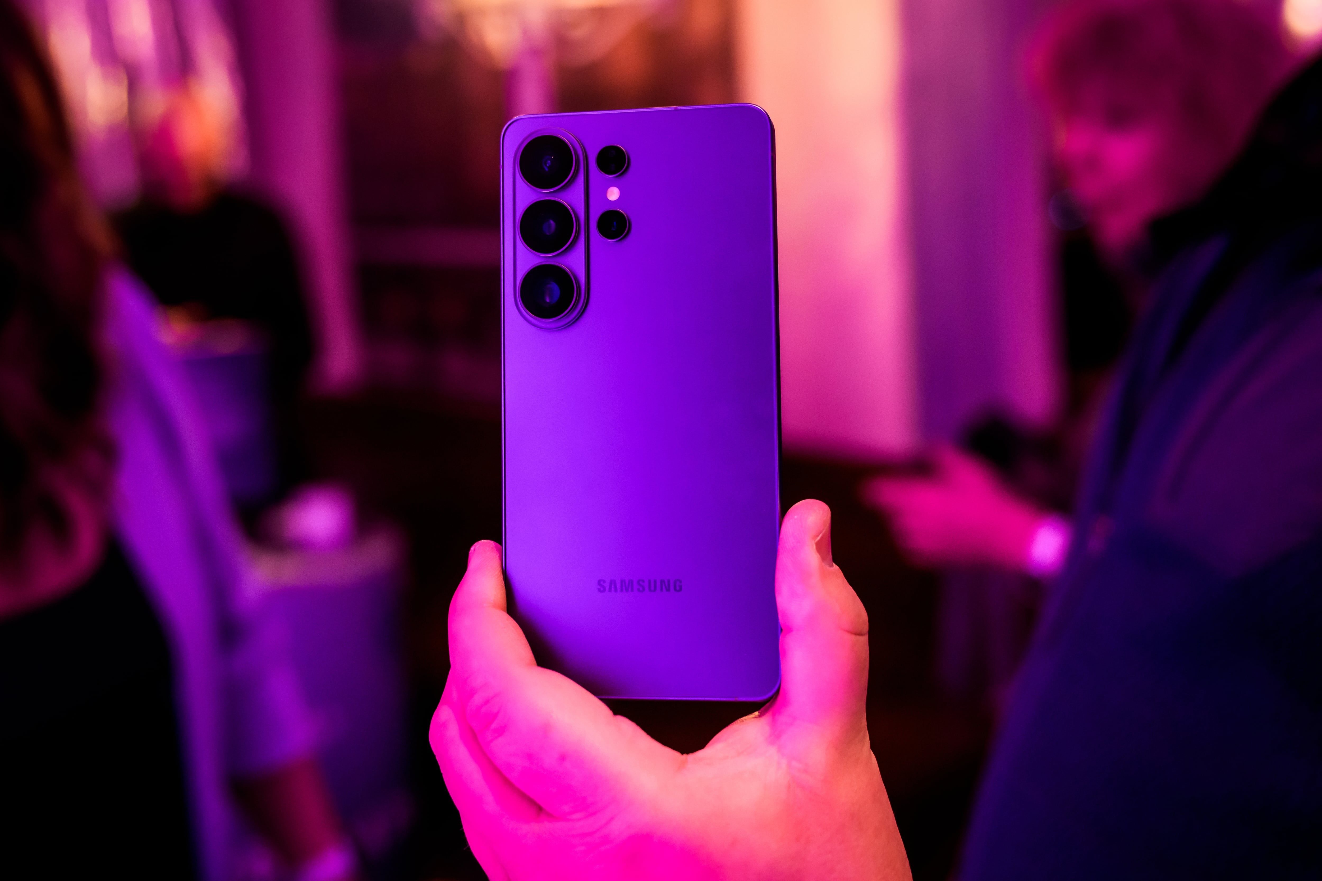 Cómo usar la IA para filtrar llamadas de desconocidos o spam en el Galaxy S26