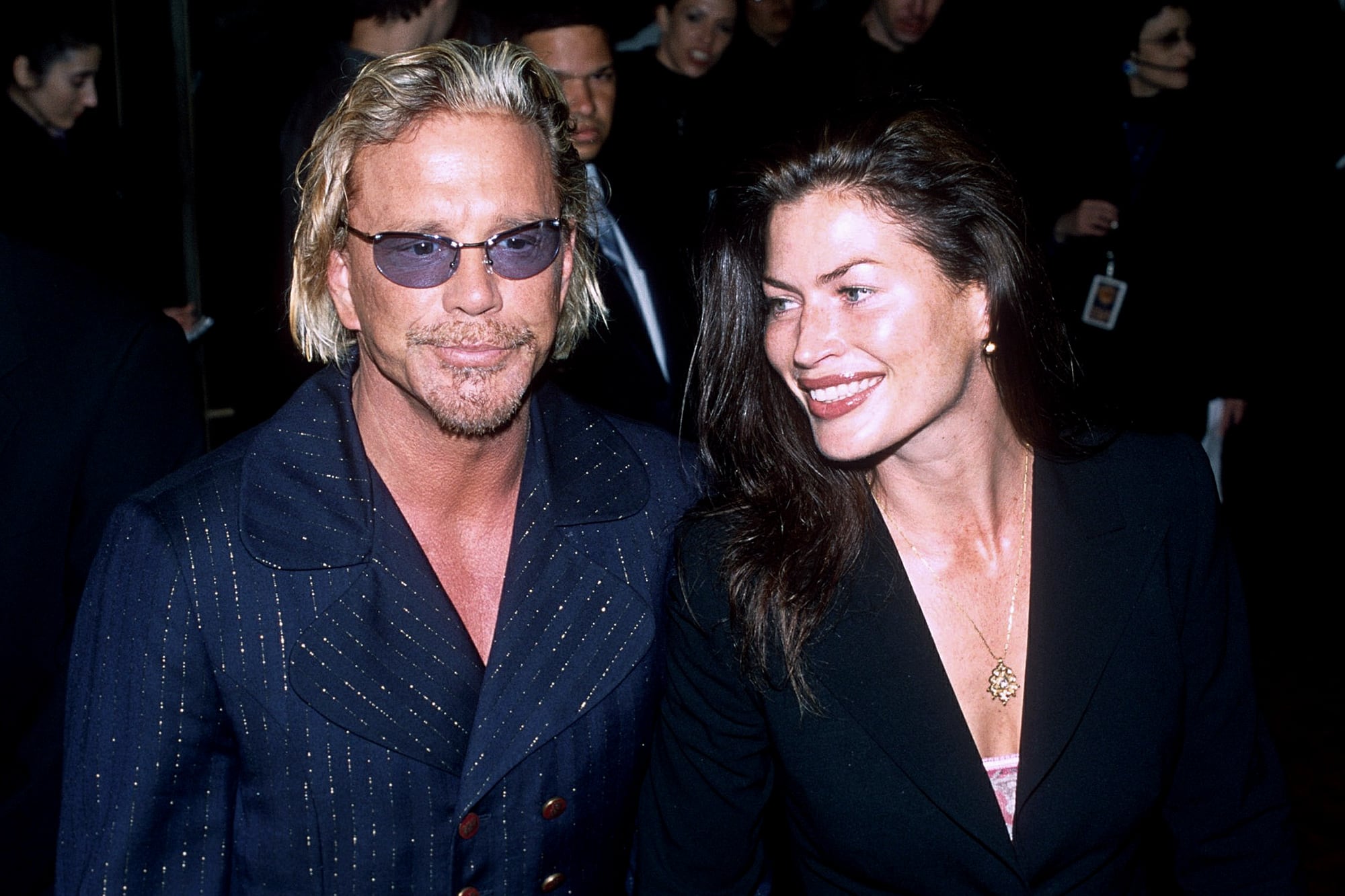 Mickey Rourke y Carre Otis en 2001