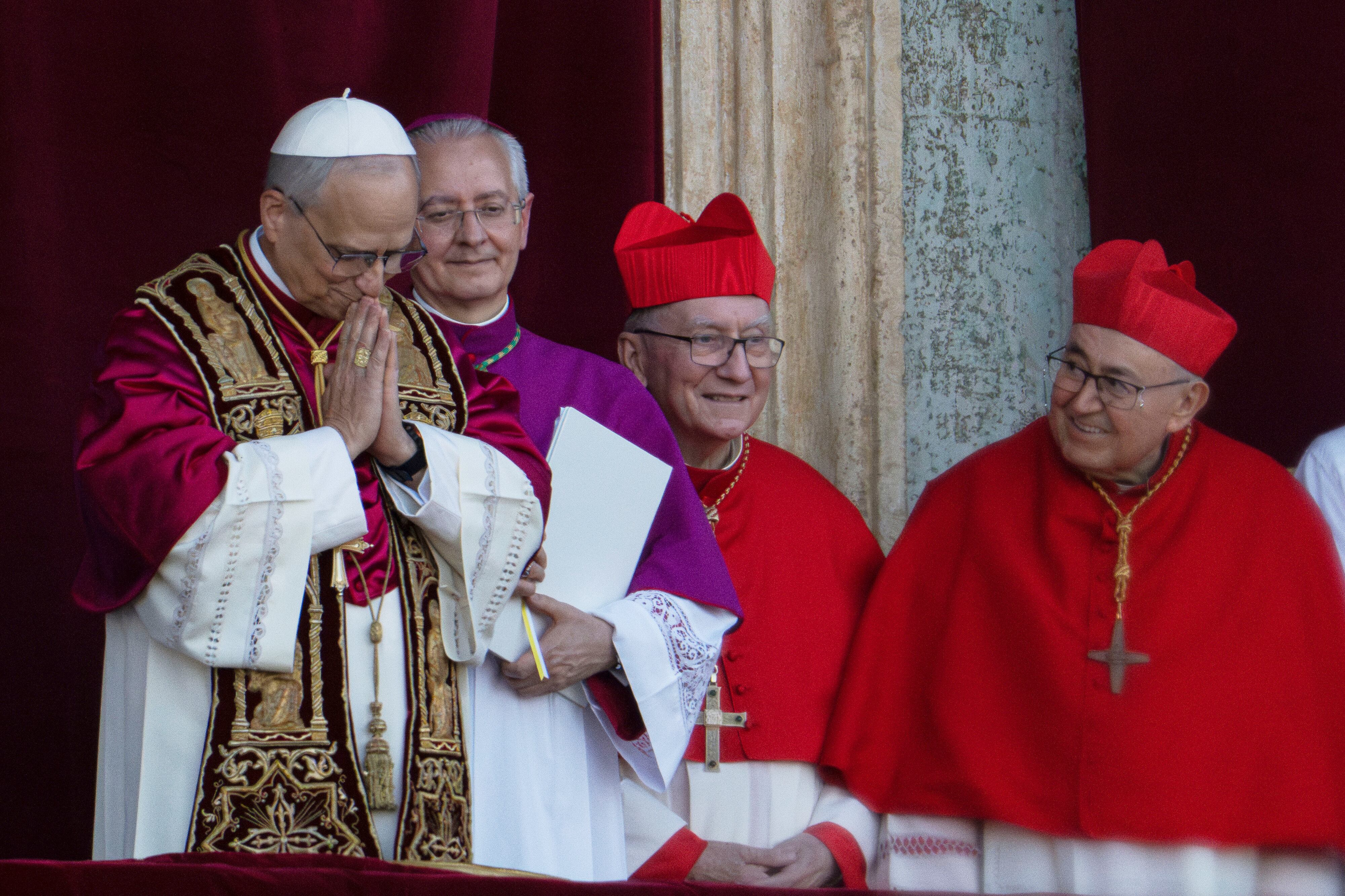 El papa León XIV, poco después de ser elegido como 267mo pontífice de la Iglesia católica de Roma (AP Foto/Domenico Stinellis)