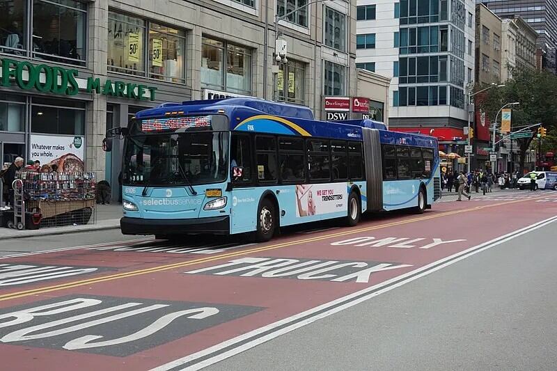 En el nuevo corredor tendría prioridad el transporte público y los camiones