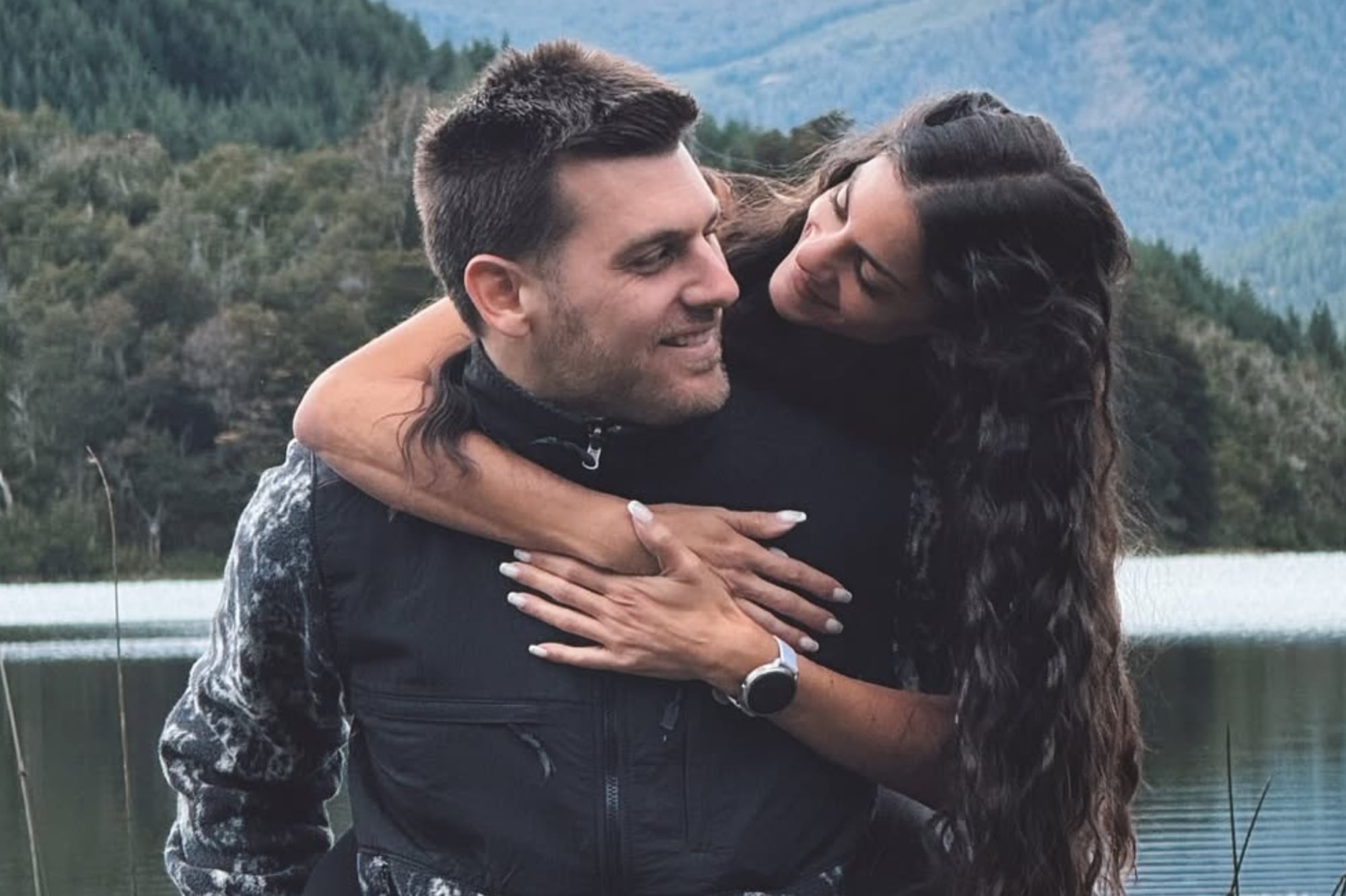 Emily Lucius y Rodrigo Valladares Macri Disfrutan Luna de Miel en Patagonia