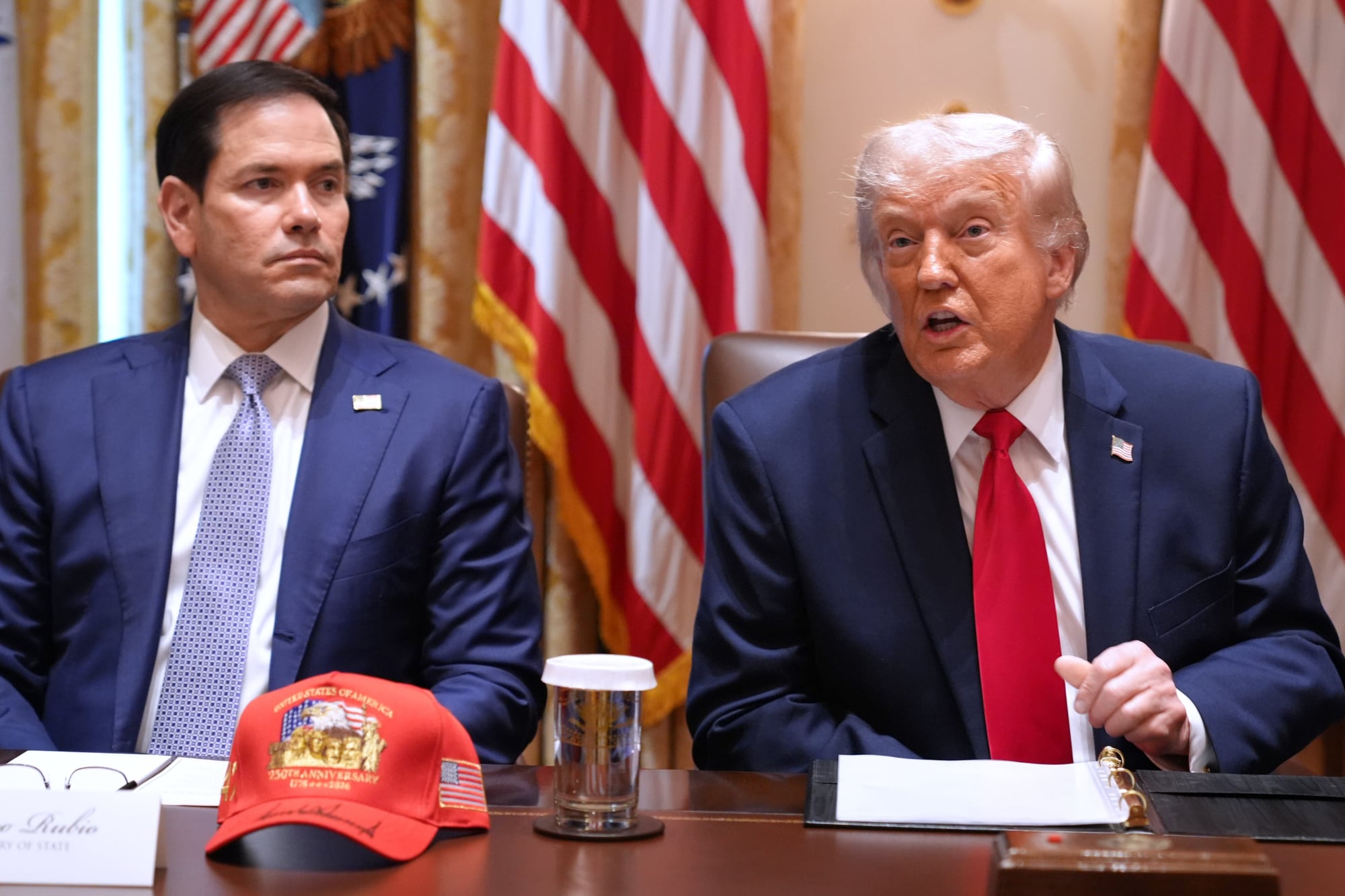 El secretario de Estado, Marco Rubio, y el presidente norteamericano, Donald Trump, en la Casa Blanca.