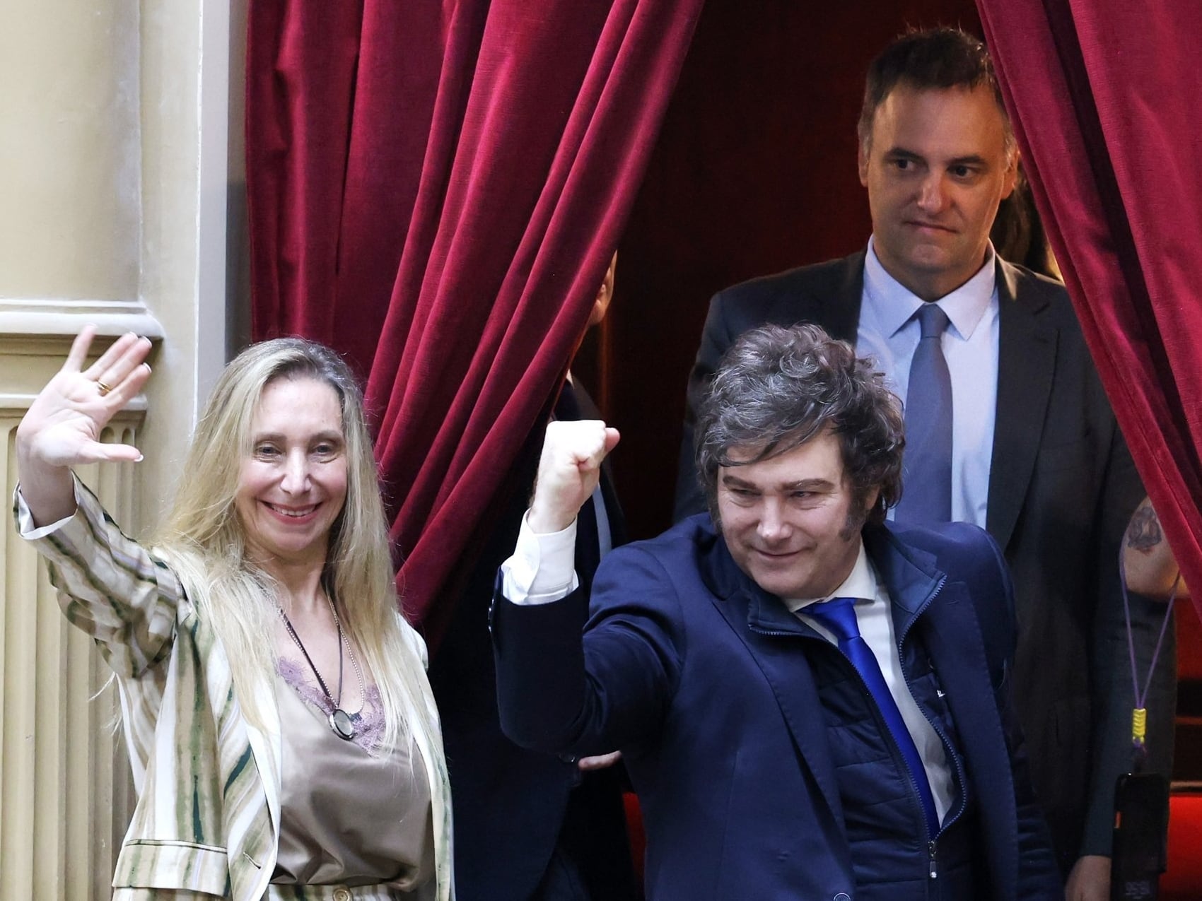 Los hermanos Milei y Manuel Adorni, en el Congreso