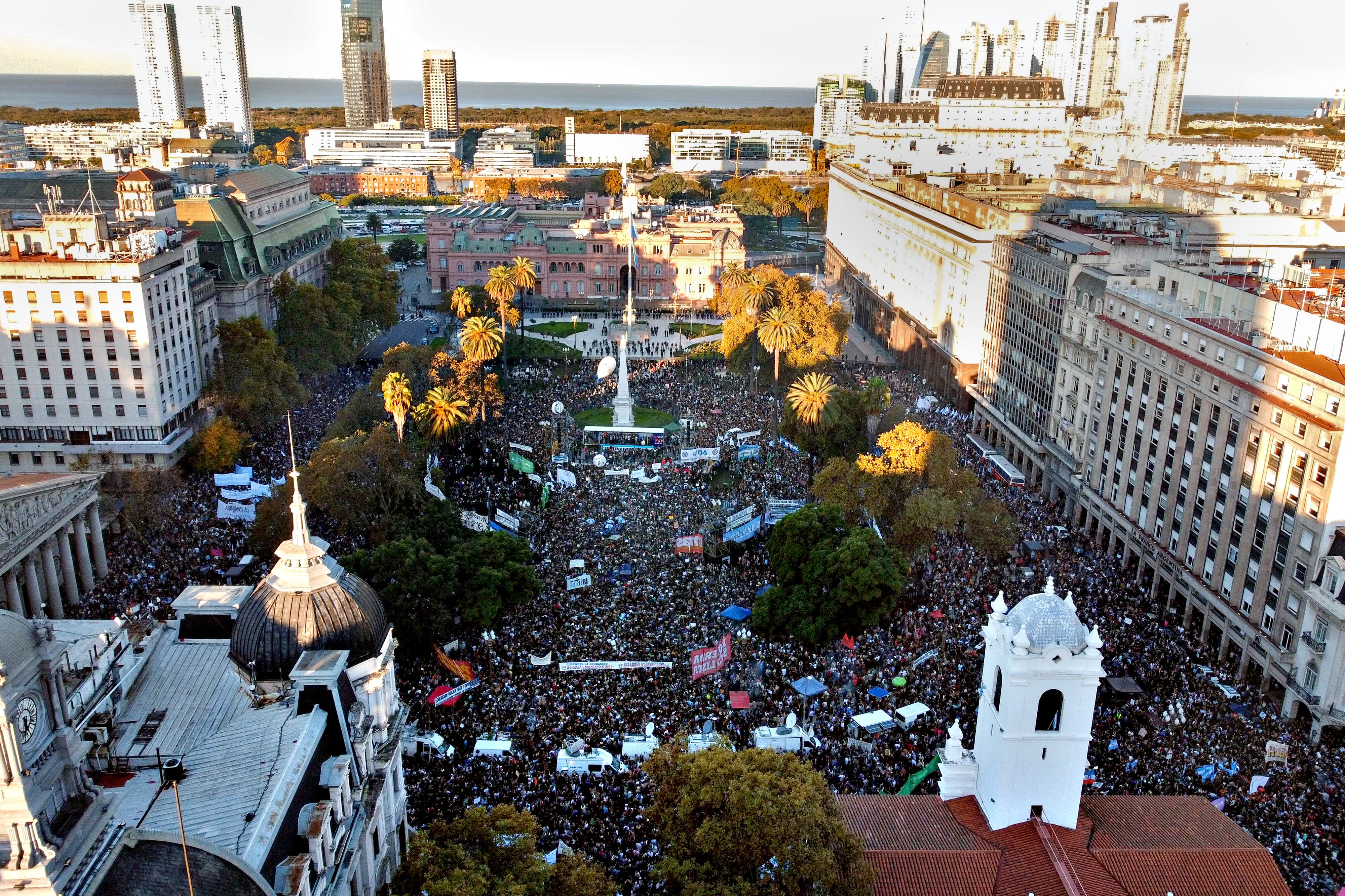 Marcha universitaria: ¿y si el que no la está viendo es Javier Milei?