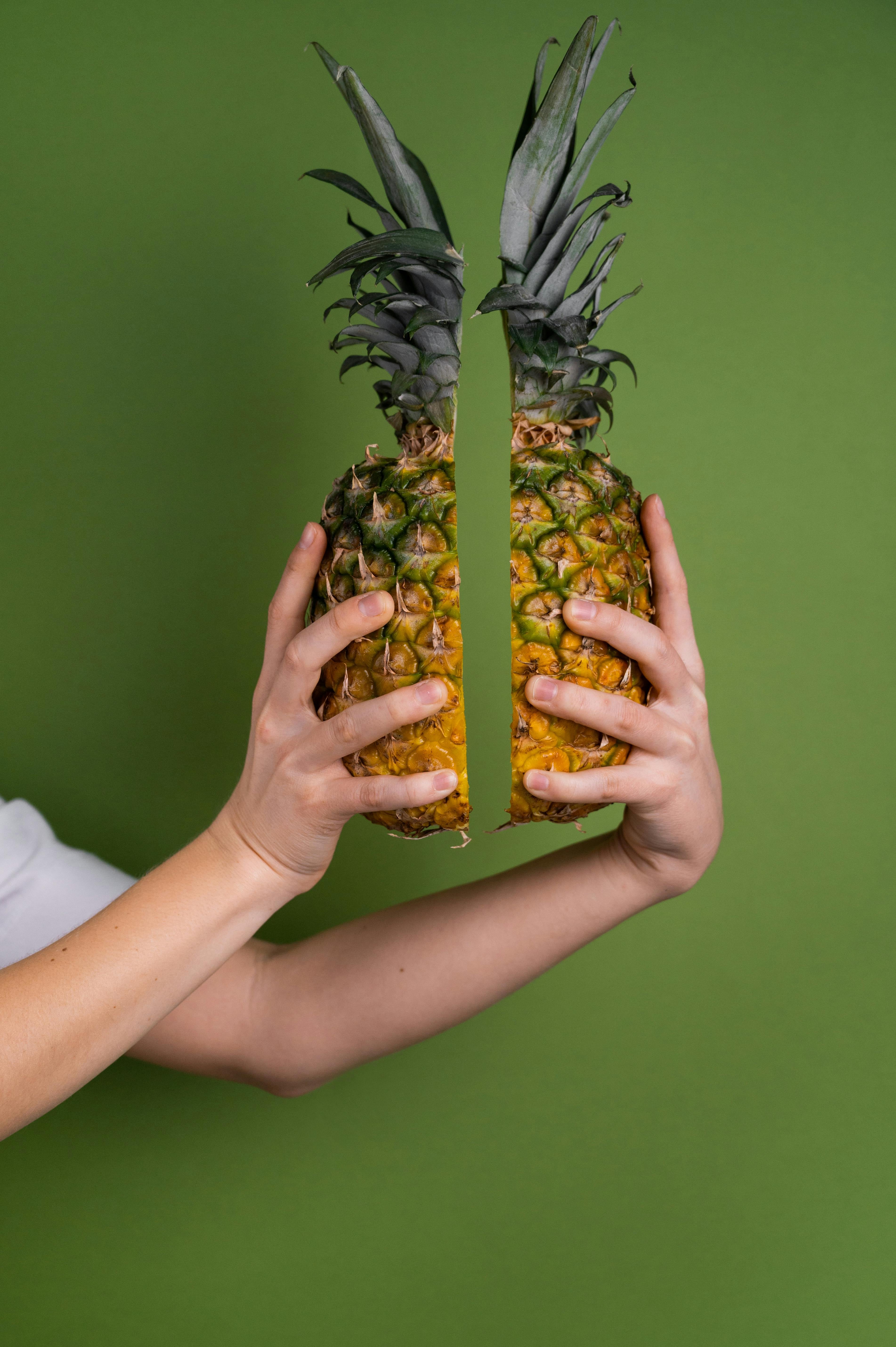 La piña es rica en vitamina C y minerales como el potasio, magnesio y cuenta con antioxidantes y fibras (Imagen ilustrativa: PEXELS)