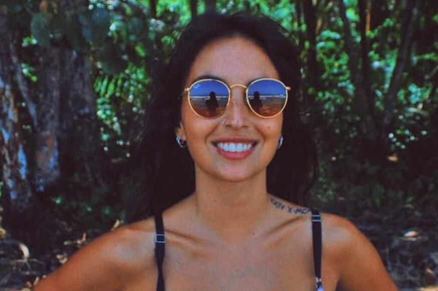 Maia Esteban, una joven de 29 años oriunda de Necochea, falleció el fin de semana pasado en Santa Teresa, Costa Rica, tras un accidente en moto