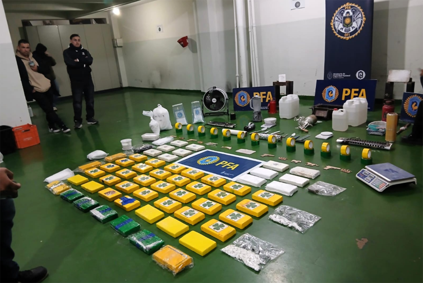 Una “cocina” en Puerto Madero: secuestraron 70 kilos de cocaína, detuvieron a siete sospechosos y buscan a un capo narco