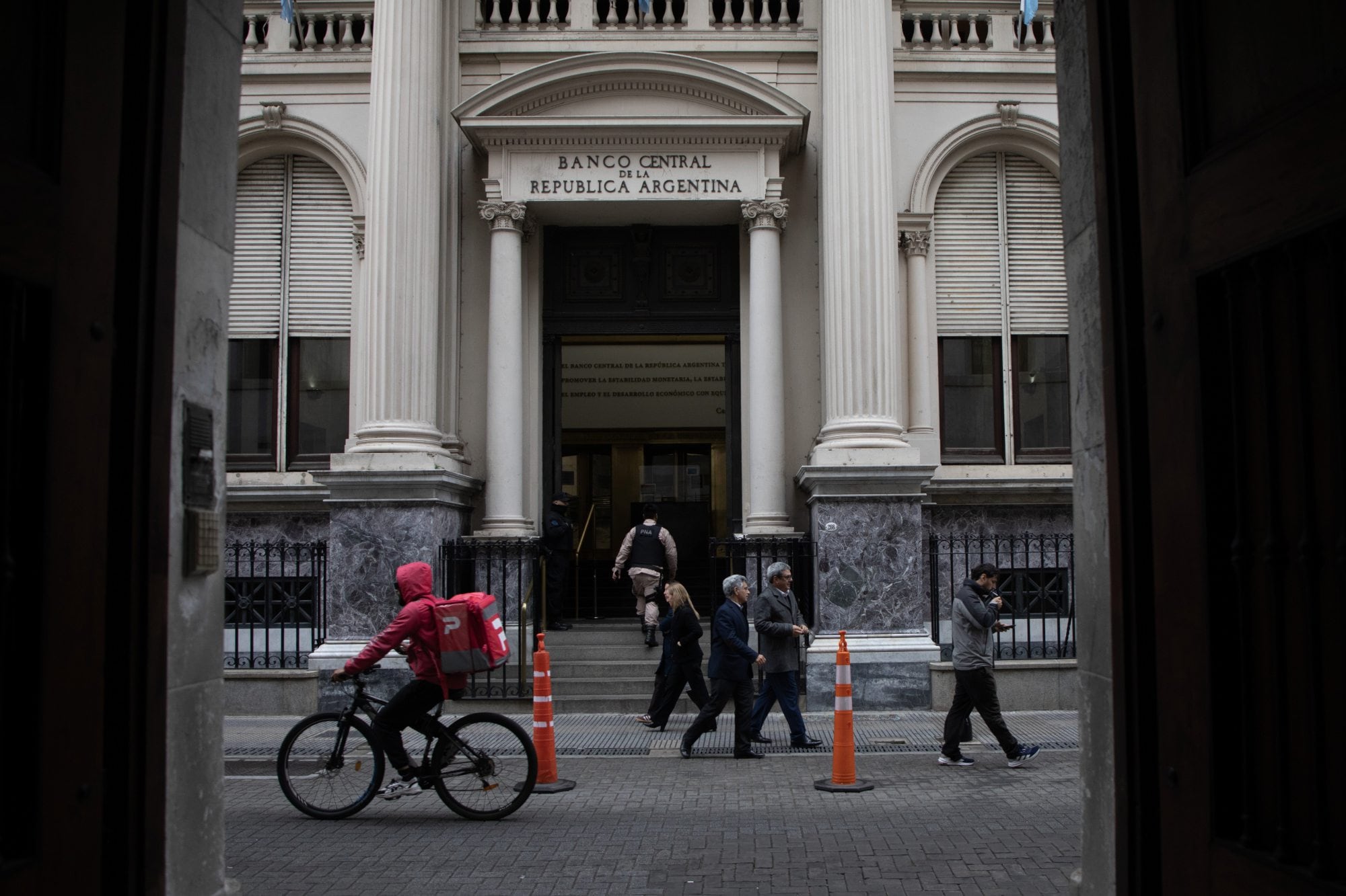 La compra de reservas del Banco Central y la credibilidad del programa económico favoreció las estrategias de carry trade
