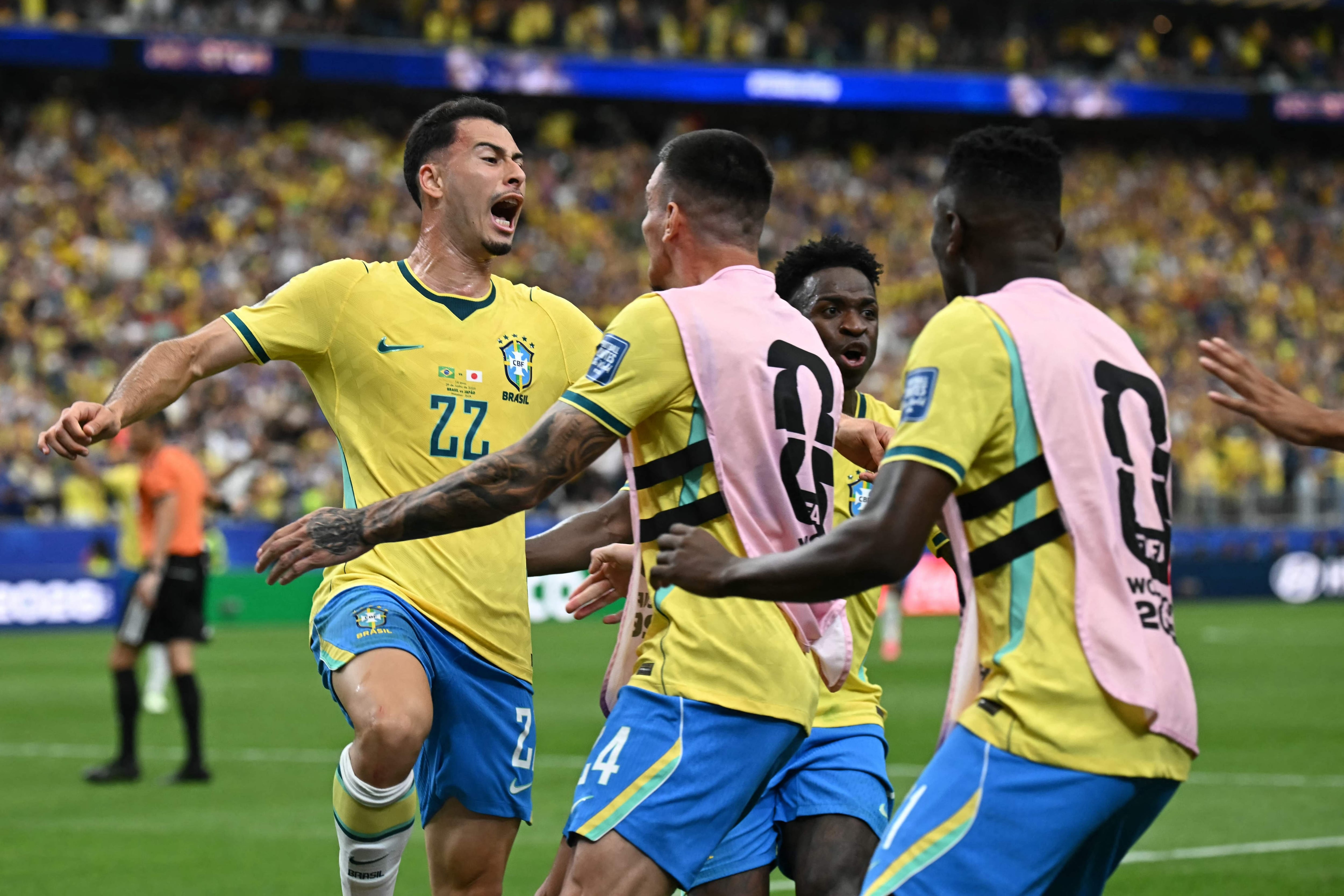 Con un gol agónico de Gabriel Martinelli, Brasil le ganó 2 a 1 a Japón y se metió en octavos de final