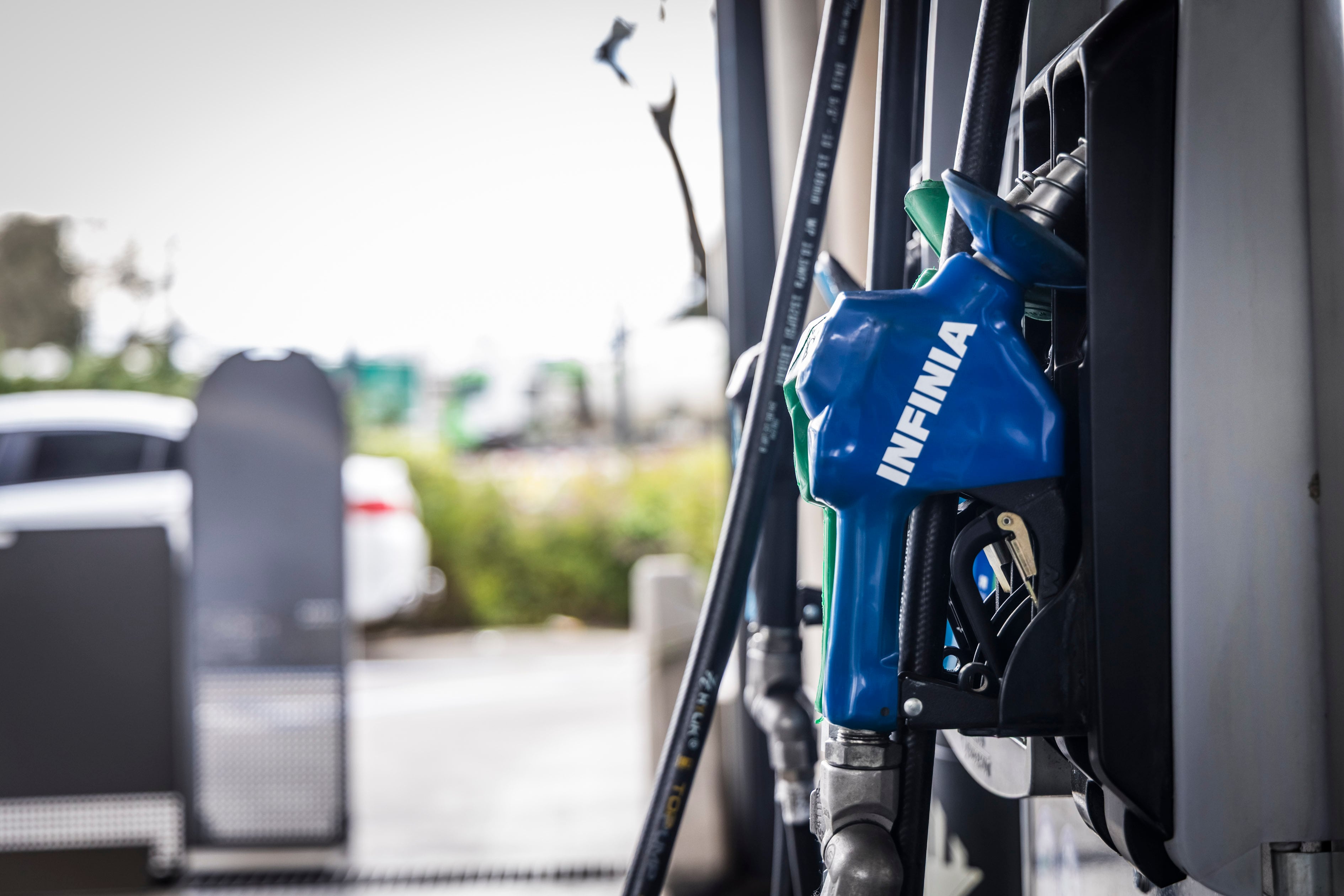 Según Abeceb, la desinflación avanza, pero todavía persisten ajustes pendientes en tarifas, combustibles, transporte y otros precios administrados
