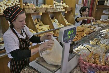 El precio del pan se elvevó como consecuencia de la guerra en Europa.