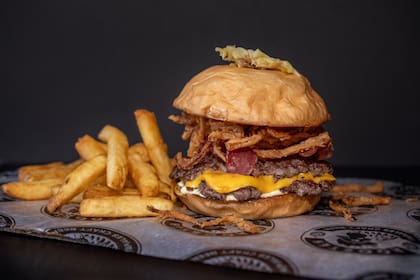 70 locales de hamburguesas con combos a $2400