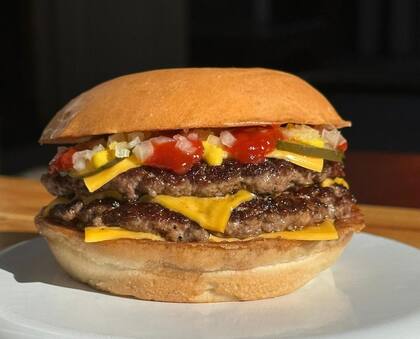 70 locales de hamburguesas con combos a $2400