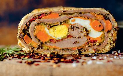 Matambre y ensalada rusa: todos los secretos para disfrutar de un clásico que nunca pasa de moda