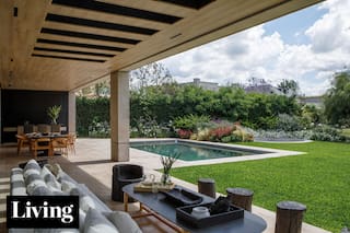 Una casa espectacular con interiorismo a medida, galería soñada y genial paisajismo.