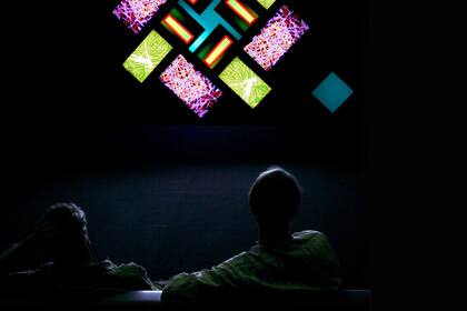 “77 million paintings”, la obra de arte digital aleatorio creada por Brian Eno.
