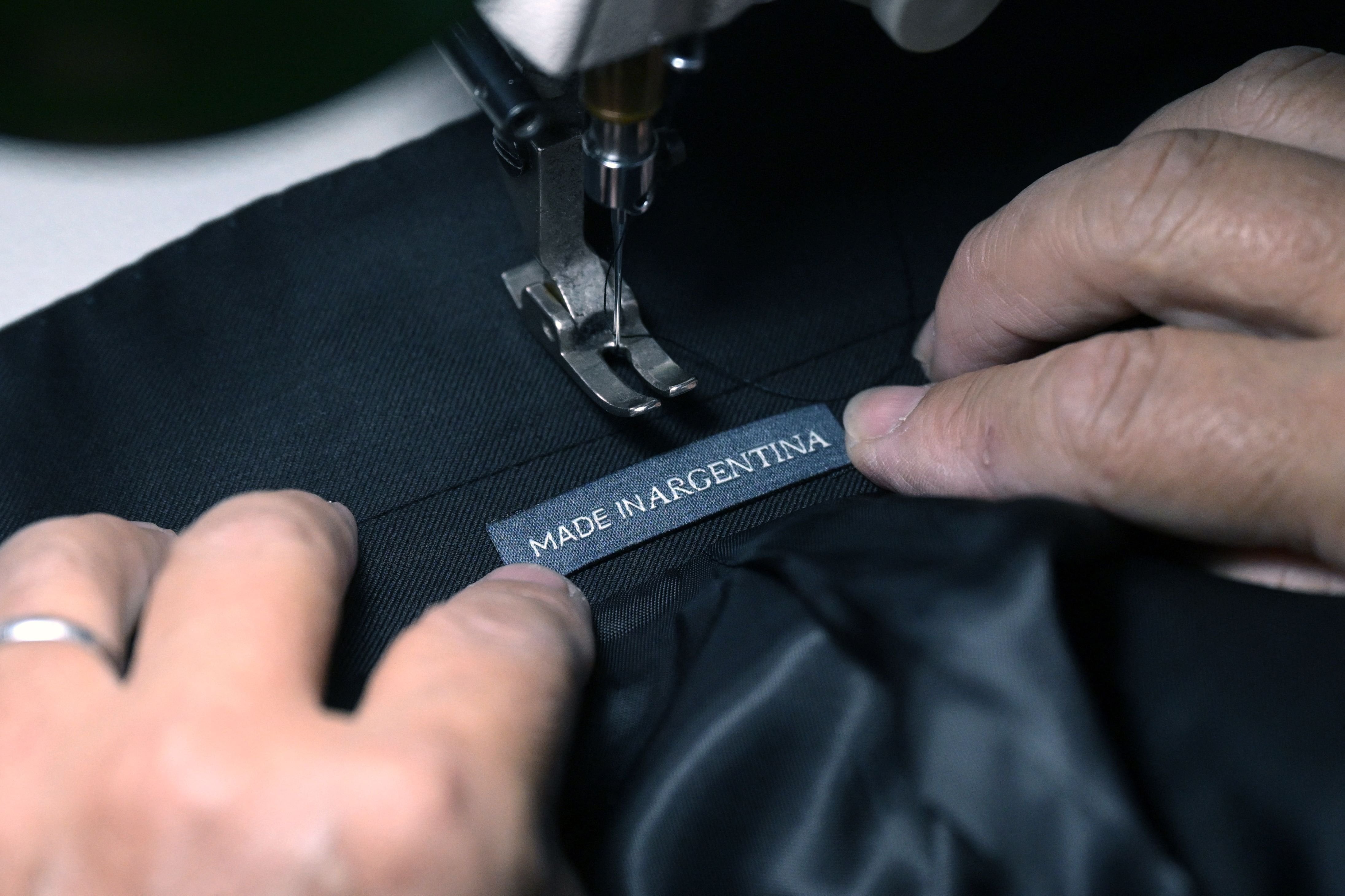 El textil es uno de los sectores más golpeados porque es una cadena extensa, con muchos eslabones, y en cada uno termina aplicándose ingresos brutos