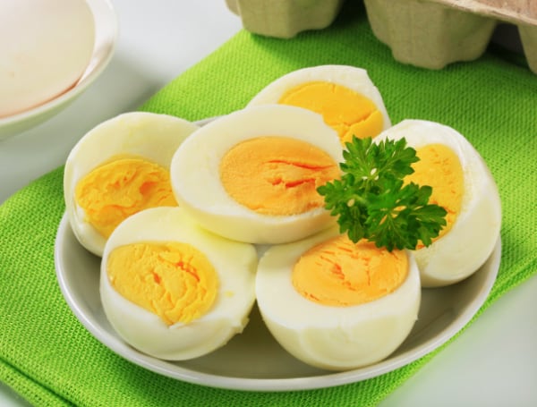 Los huevos duros deben guardarse en la heladera