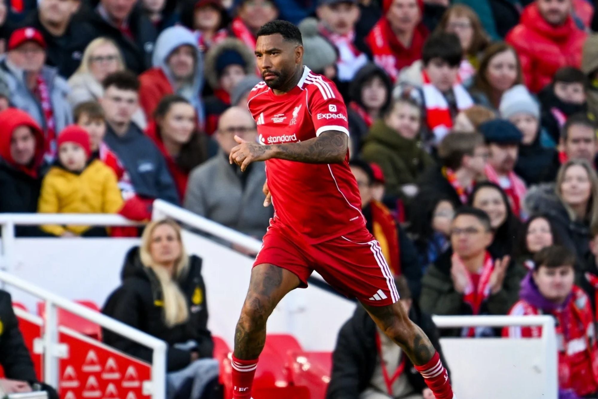 El pasado 30 de marzo, Jermaine Pennant participó de un partido de leyendas de Liverpool