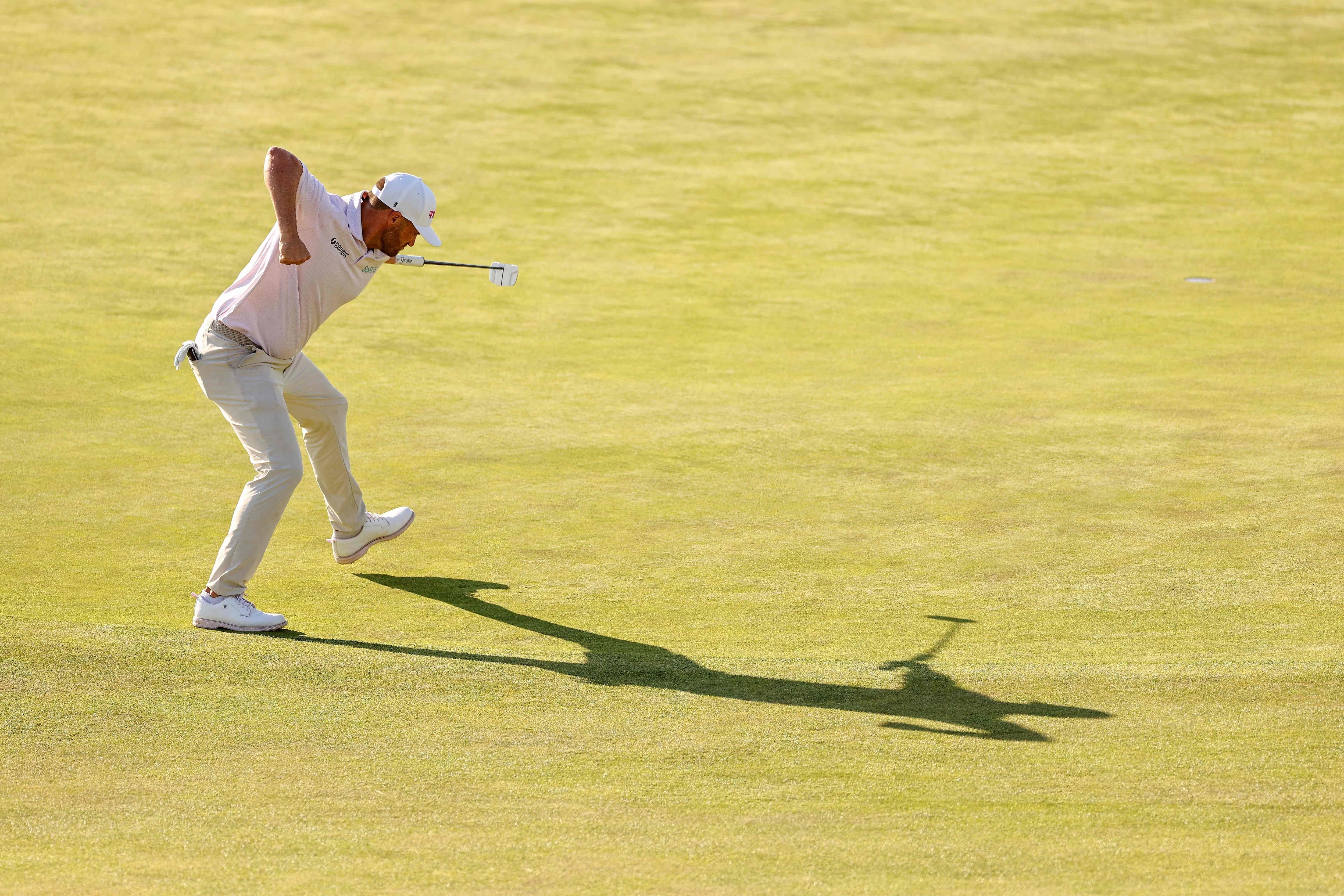 El tiro del campeonato para Wyndham Clark: un putt para birdie desde 7,5 metros que le dio dos golpes de ventaja con dos hoyos por jugar