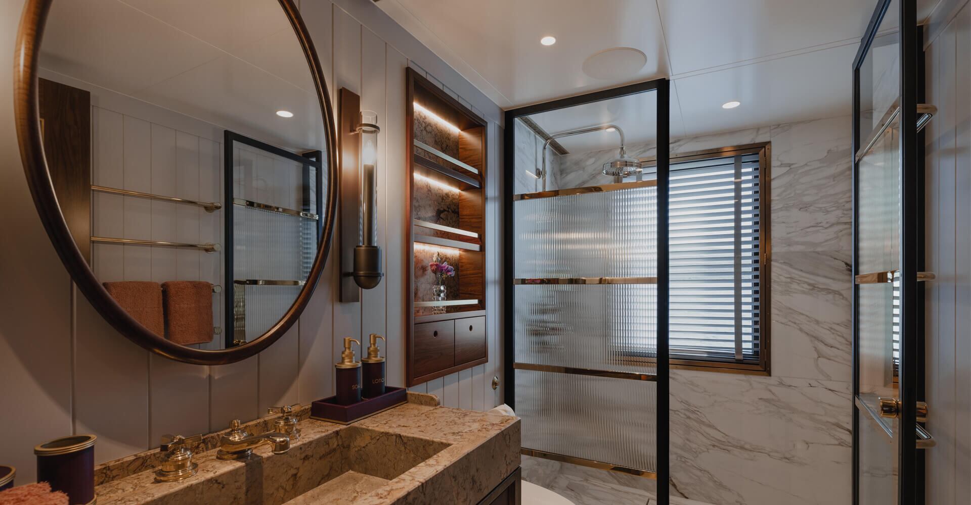 Imágenes del Pink Shadow, el imponente