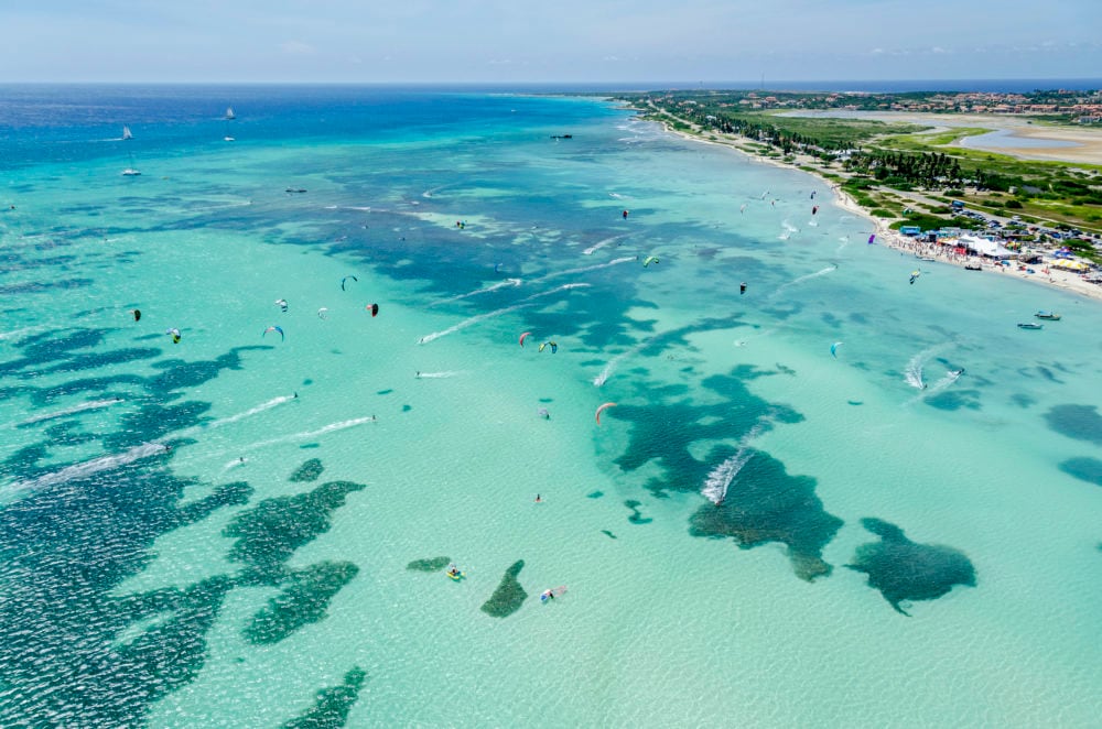 Aerolíneas Argentinas anunció una nueva ruta directa a la isla de Aruba.