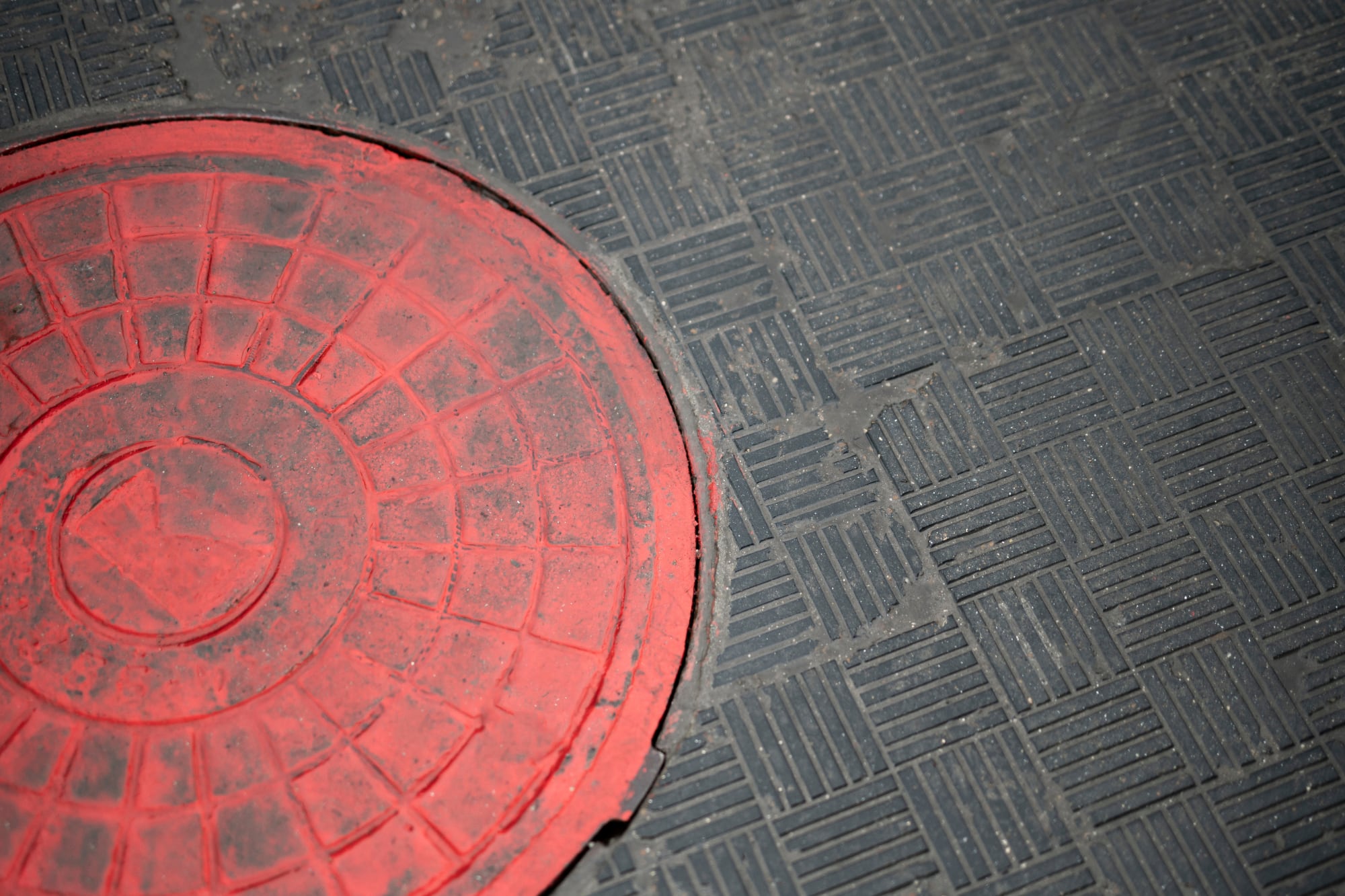 Las autoridades limpiaron las alcantarillas e instalaron filtros para reducir los olores