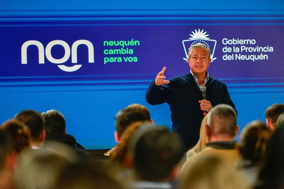 El gobernador de Neuquén, Rolando Figueroa, impulsa un proyecto para que las tierras fiscales solo puedan venderse a argentinos