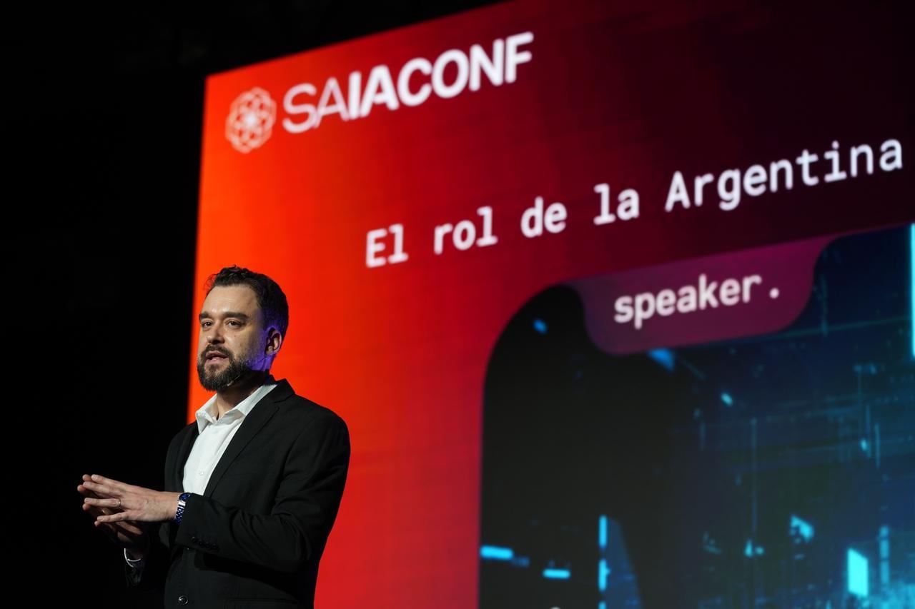“No hay evidencia”: qué dice la Sociedad Argentina de la Inteligencia Artificial sobre el peligro de esta tecnología para la humanidad
