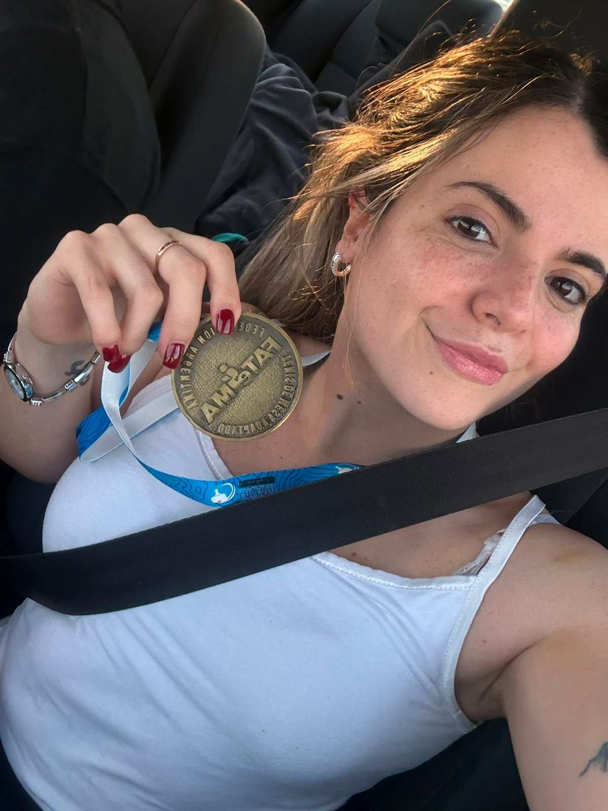 Malena tiene 26 años y a los pocos días de nacer le diagnosticaron osteogénesis imperfecta —conocida popularmente como “huesos de cristal” (Foto: Gentileza Malena)