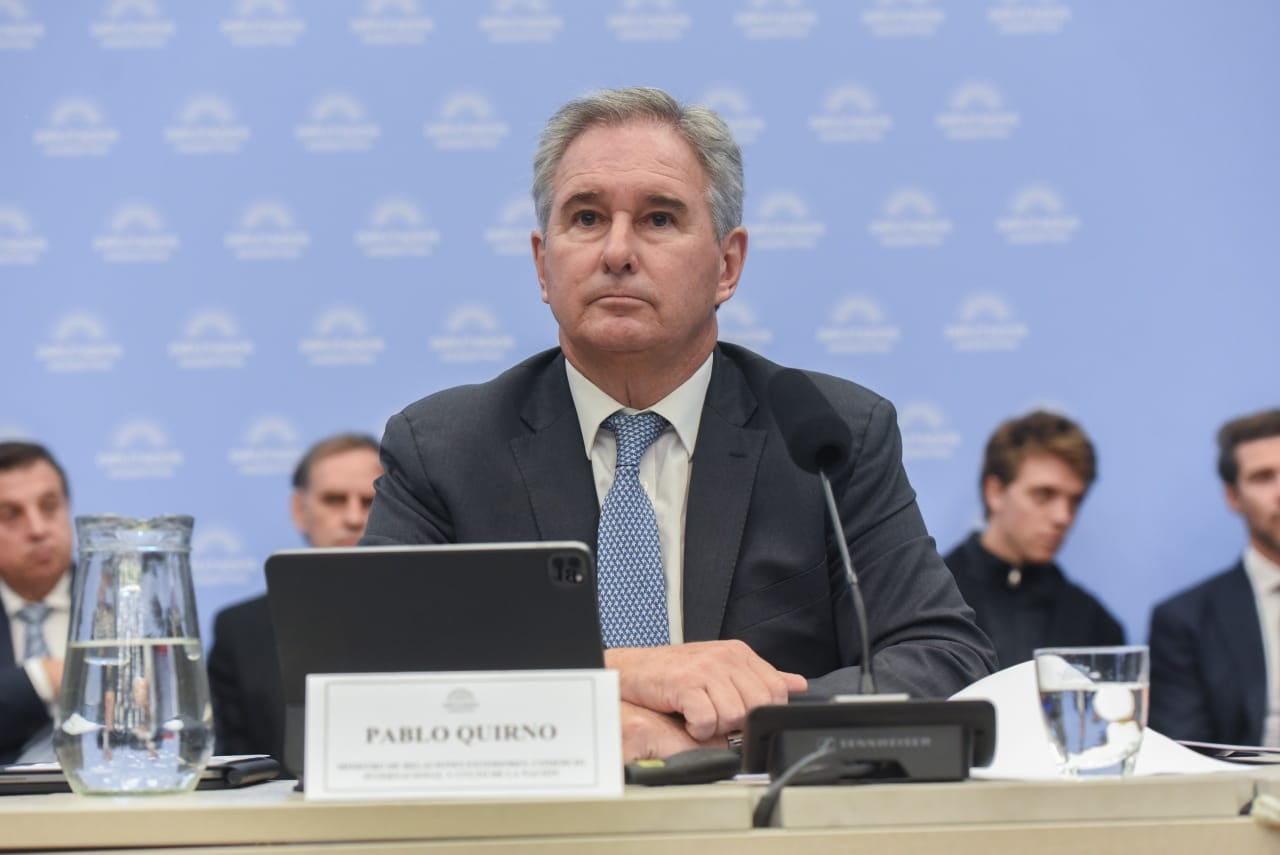 Quirno confirmó que el Banco Central reiniciará la compra de reservas y negó condiciones para el salvataje de los Estados Unidos