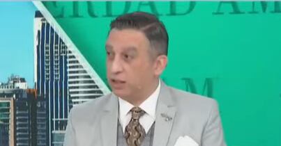 El experto en protocolo y ceremonial Rubén Gavaldá en los estudios de LN+