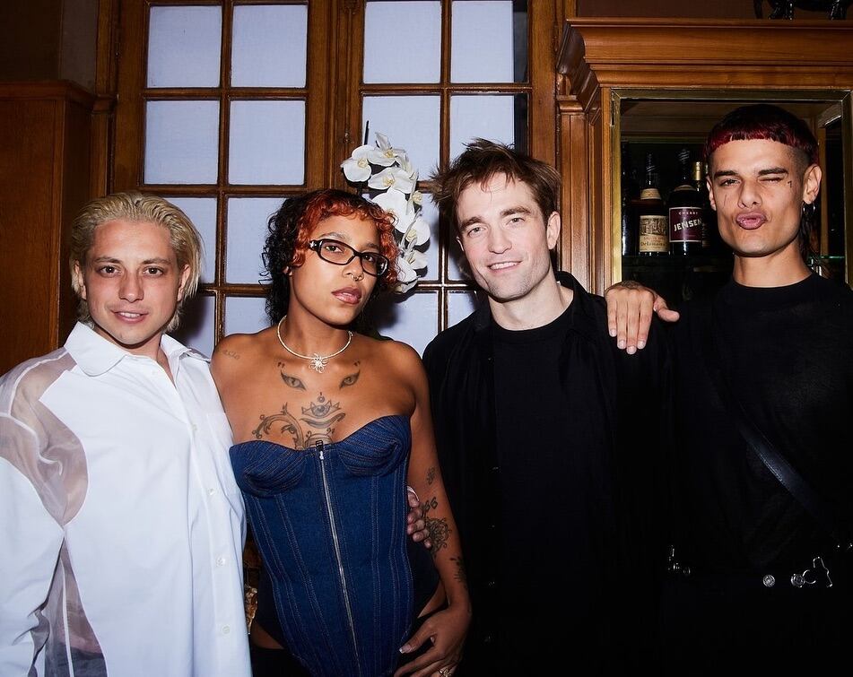 Paco Amoroso, la cantante dominicana Tokischa, Robert Pattinson y Catriel en París
