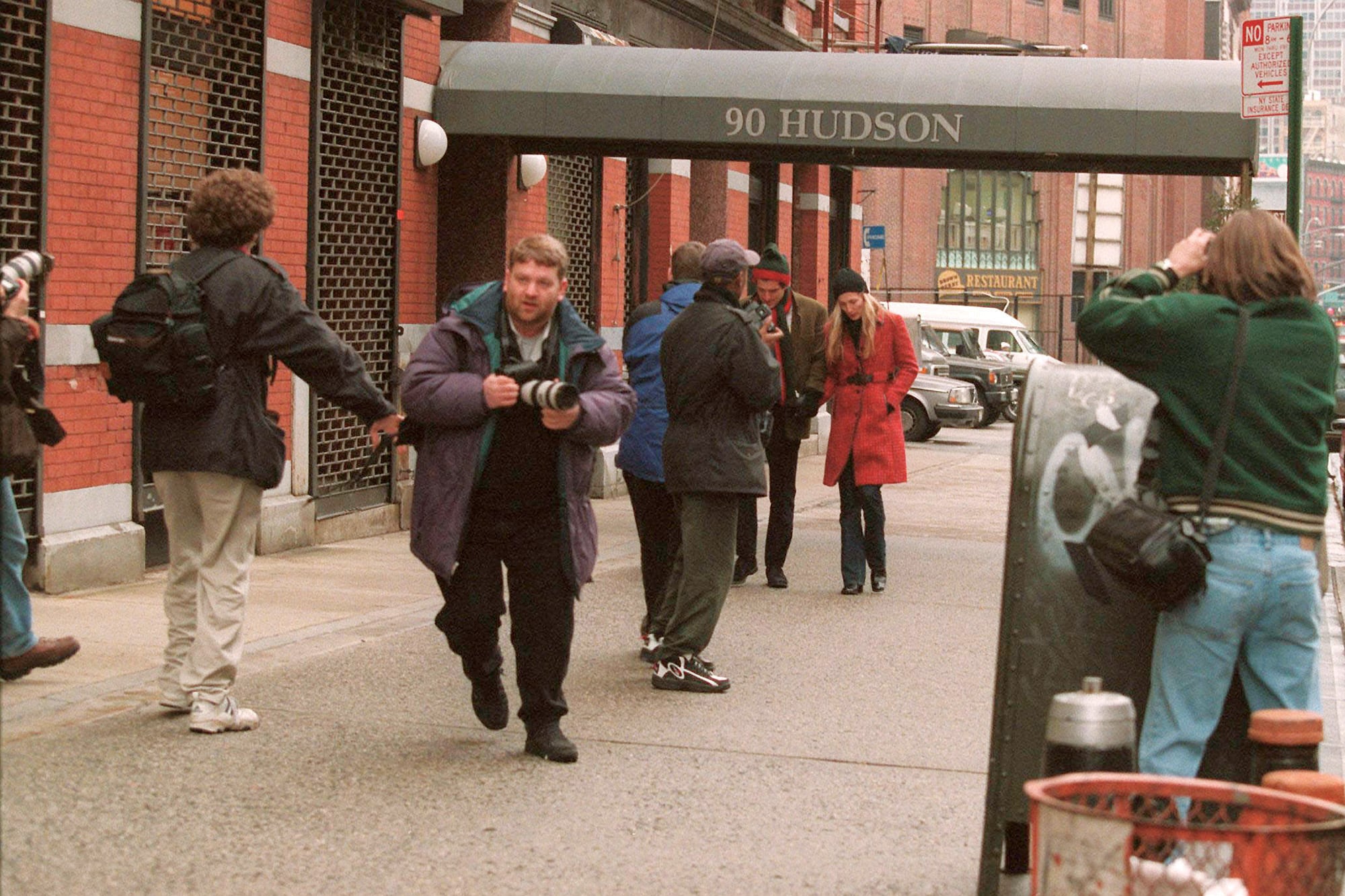 Los paparazzi los seguían sin tregua; muchos de ellos llegaron a acampar frente al loft departamento del matrimonio Kennedy.