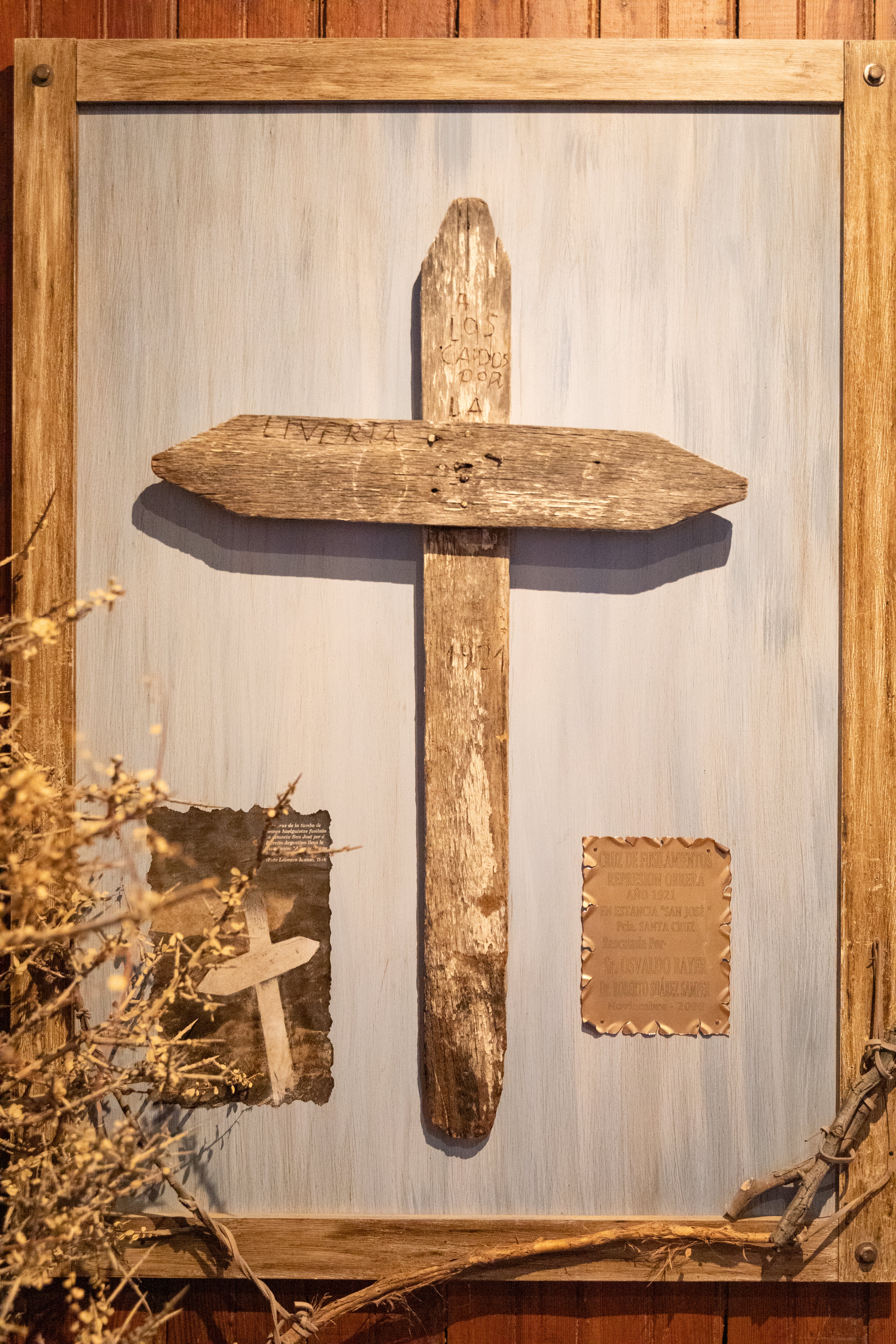 La cruz inaugural del Museo Jaramillo