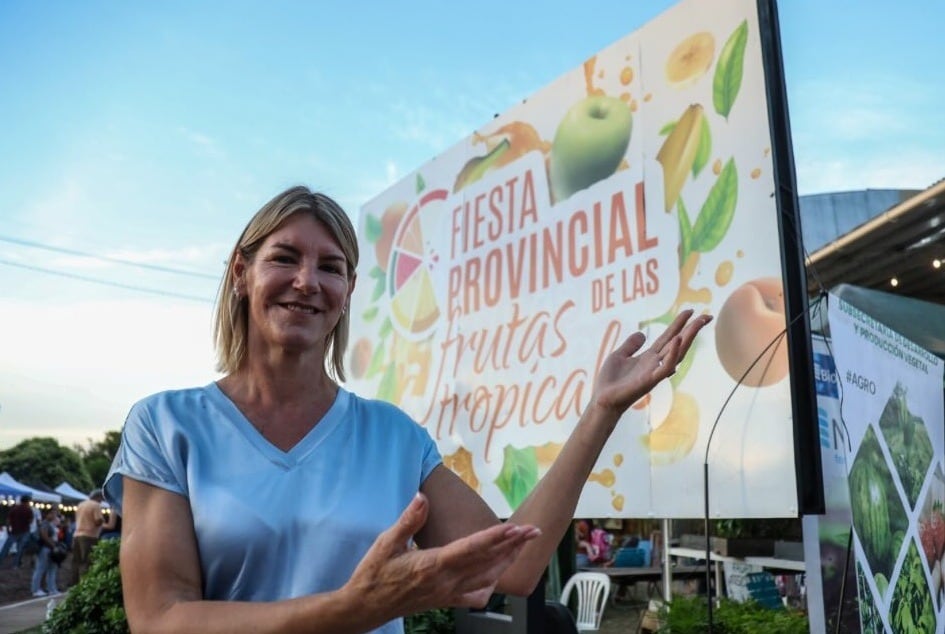 El pueblo que produce frutas tropicales gracias a que está colgado de una sierra