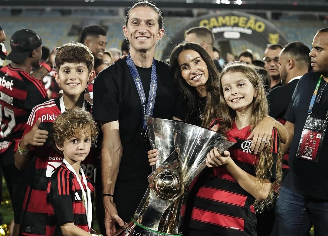 Filipe Luis, el alumno de Simeone que se iba llorando a la casa cuando empezó a ser DT y ya ganó la Copa Libertadores