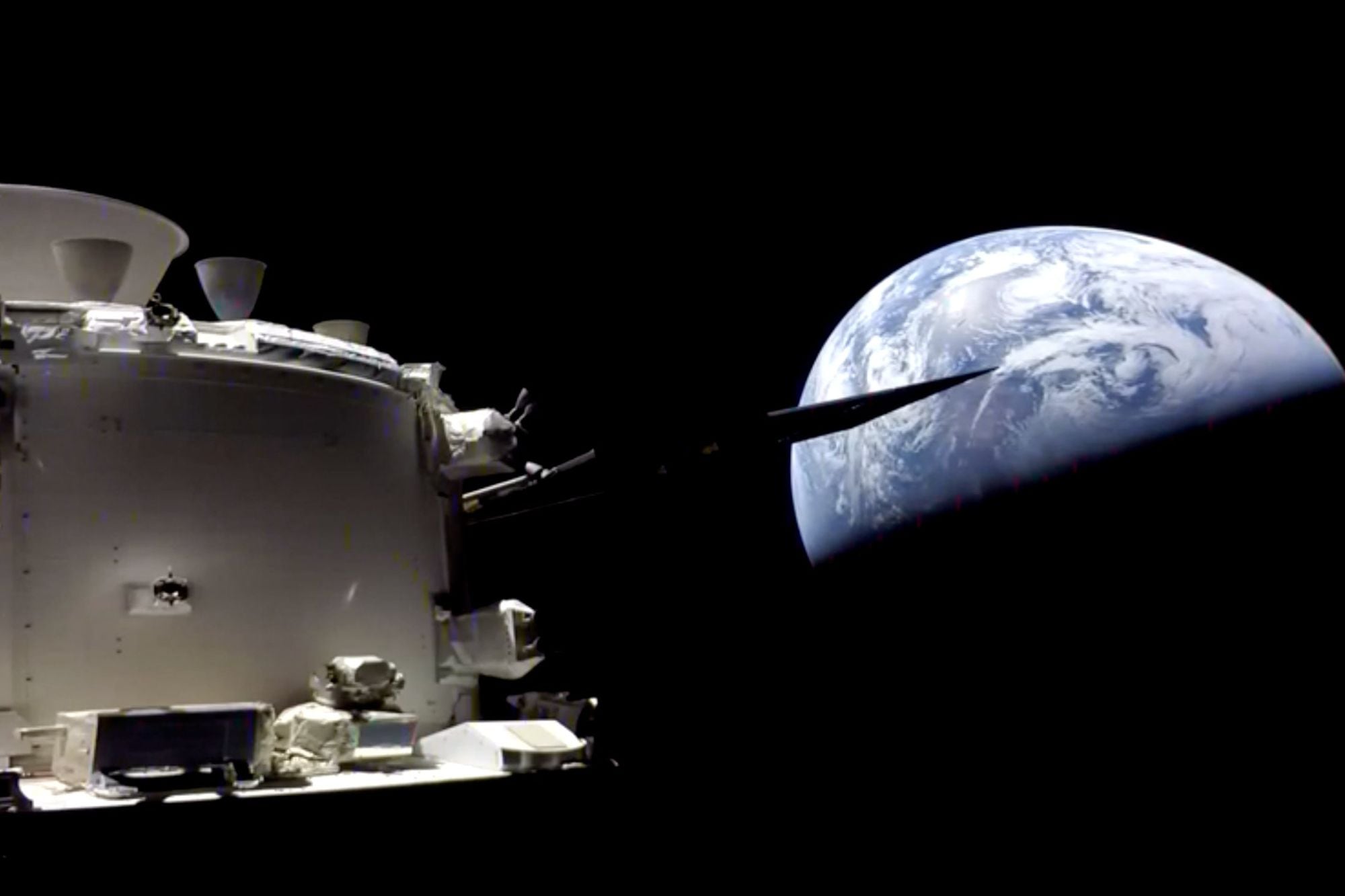 El inicio de la transmisión en vivo demostró la distancia que faltaba por recorrer rumbo a la Tierra