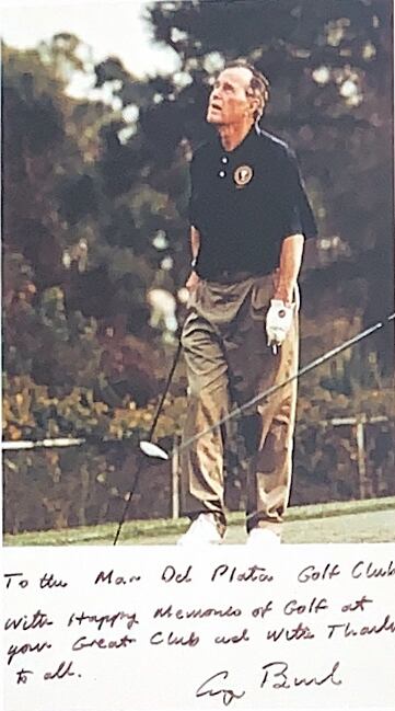 Durante su visita a la Argentina, en 1994, el expresidente de los Estados Unidos, George Bush, visitó el Mar del Plata Golf Club en compañía del entonces presidente Carlos Menem