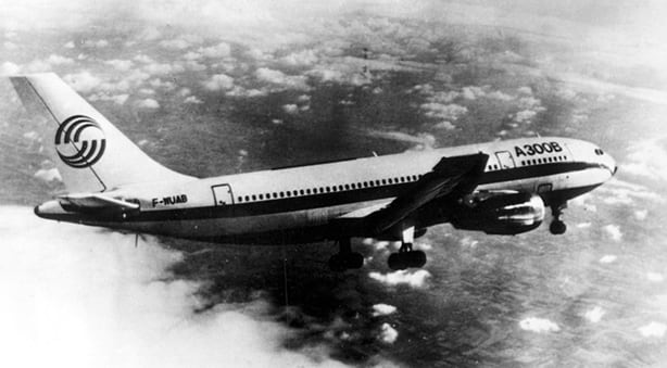 El vuelo 139 de Air France había partido de Tel Aviv rumbo a París, con escala en Atenas, cuando fue secuestrado por cuatro atacantes
