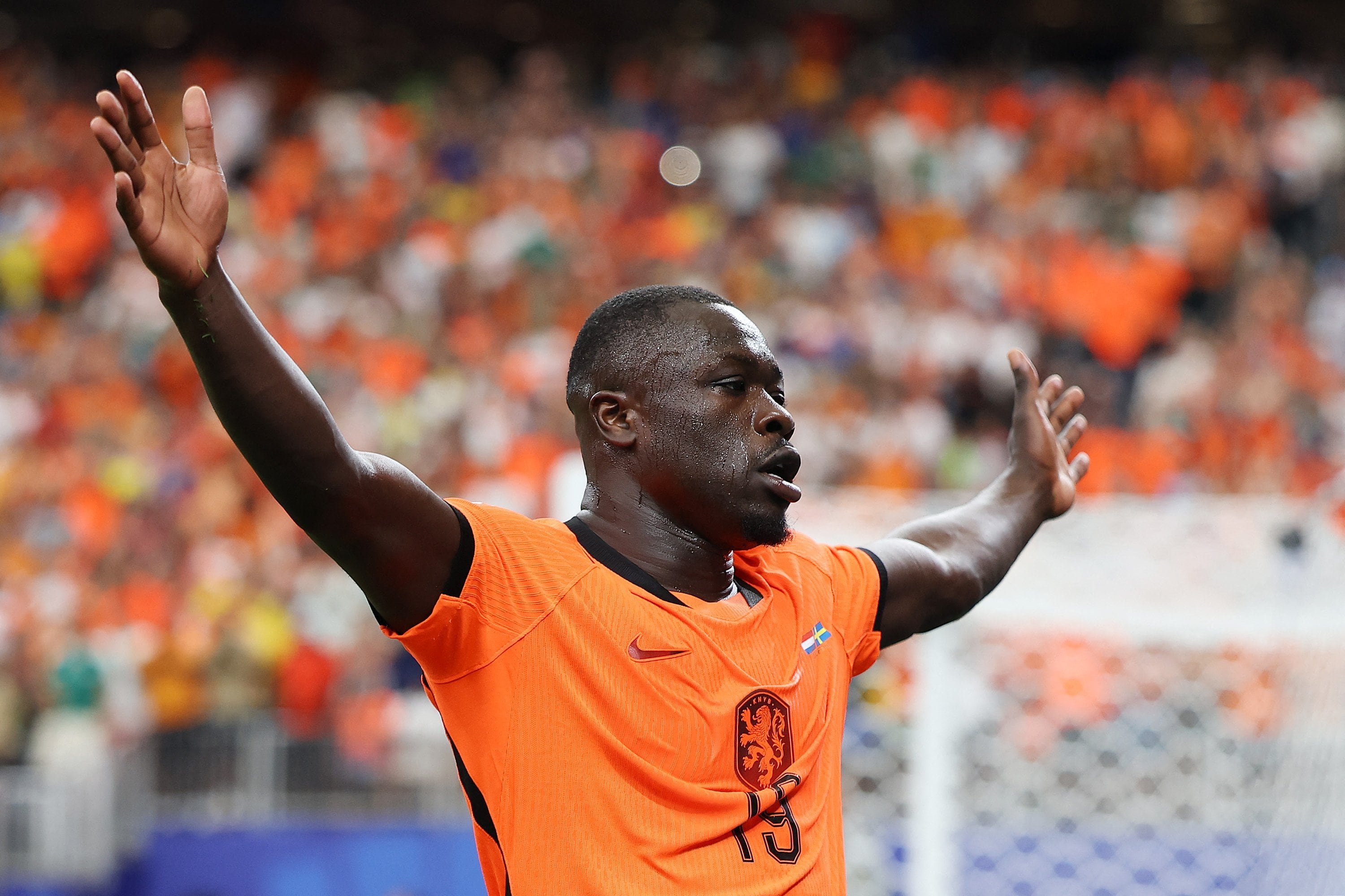 Brian Brobbey anotó un doblete en la goleada 5 a 1 de Países Bajos frente a Suecia