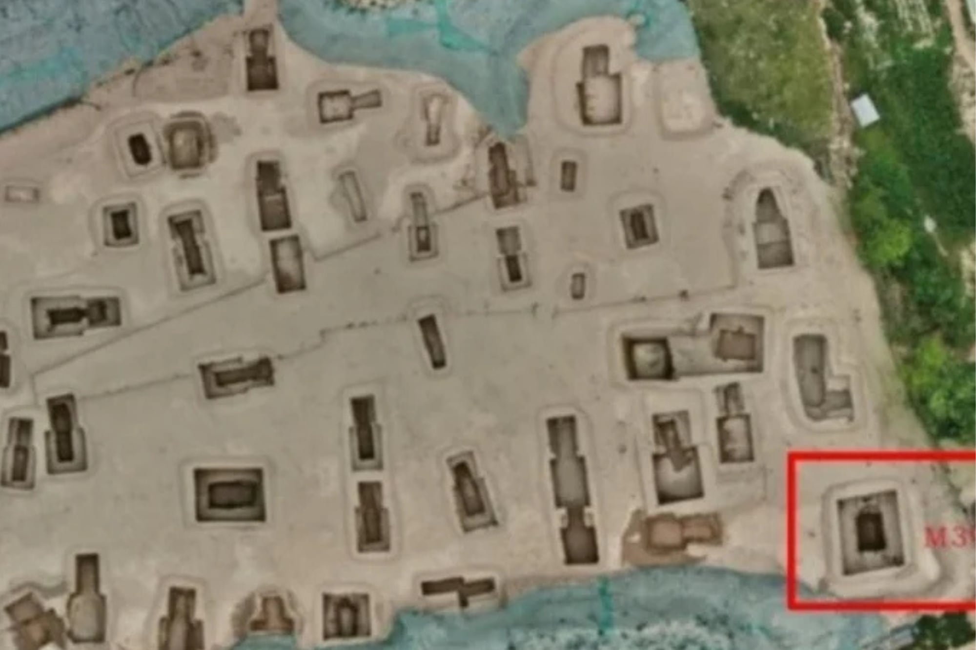 Arqueólogos abrieron una tumba de 2300 años y encontraron una botella de cerveza intacta 6 El recipiente apareció en una sepultura vinculada al pueblo Qin, cerca de antiguas fortificaciones fronterizas