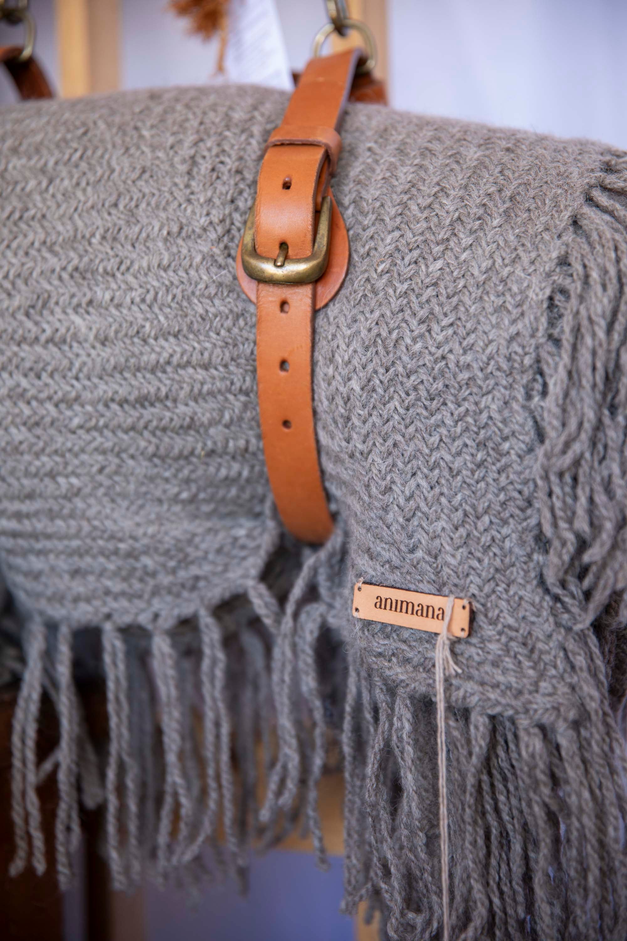 Animaná tiene mantas de lana merino, baby alpaca, algodón y chaguar.