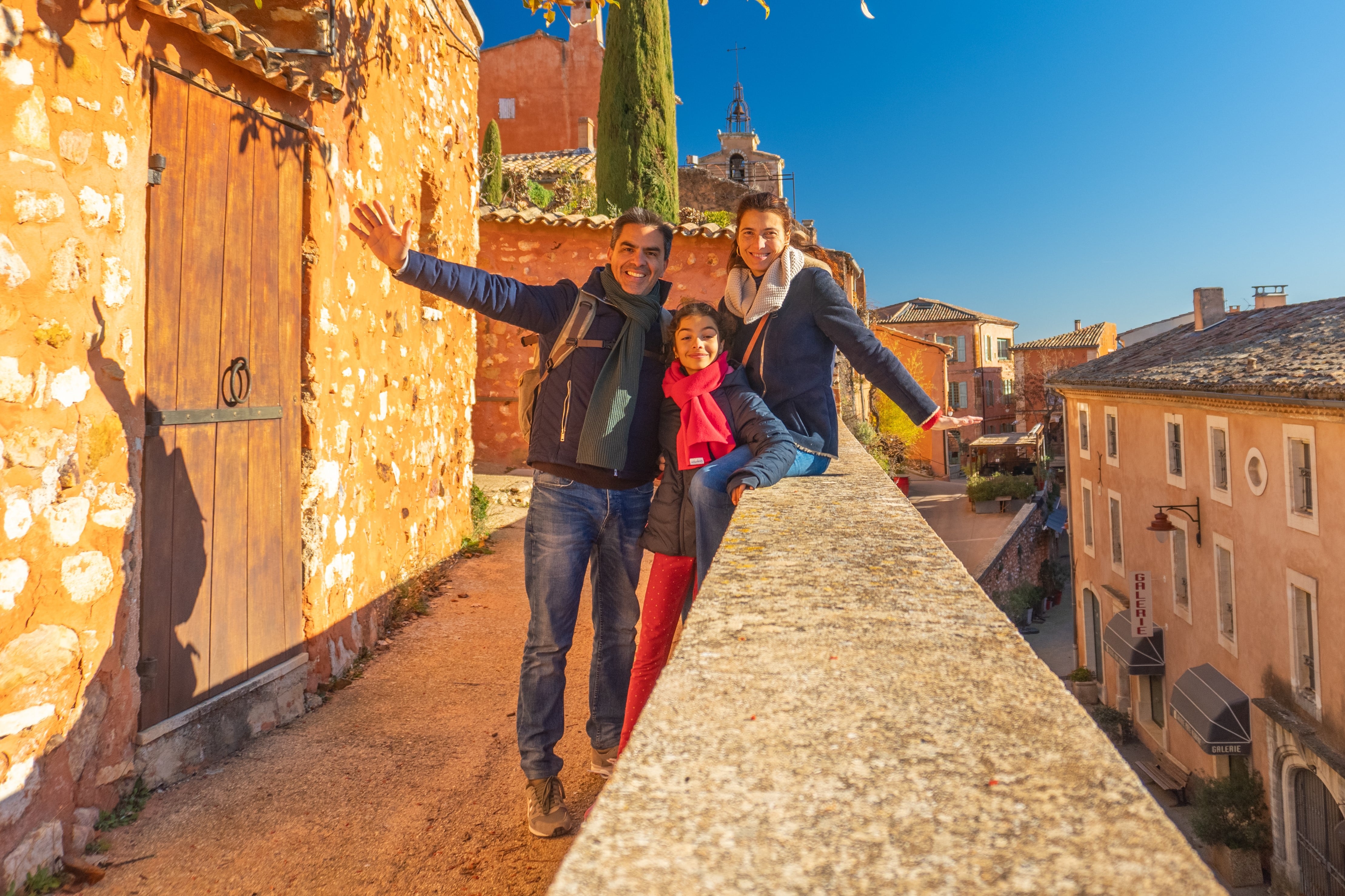 Diego, Fabienne y Anaïs en Roussillon.
