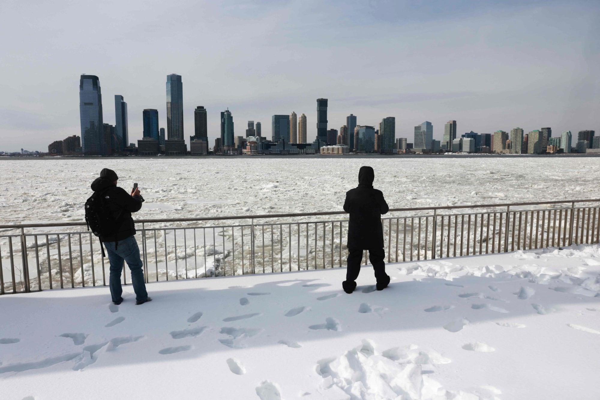 La base de este evento extremo es el desplazamiento hacia el sur de una enorme reserva de aire frío desde Canadá