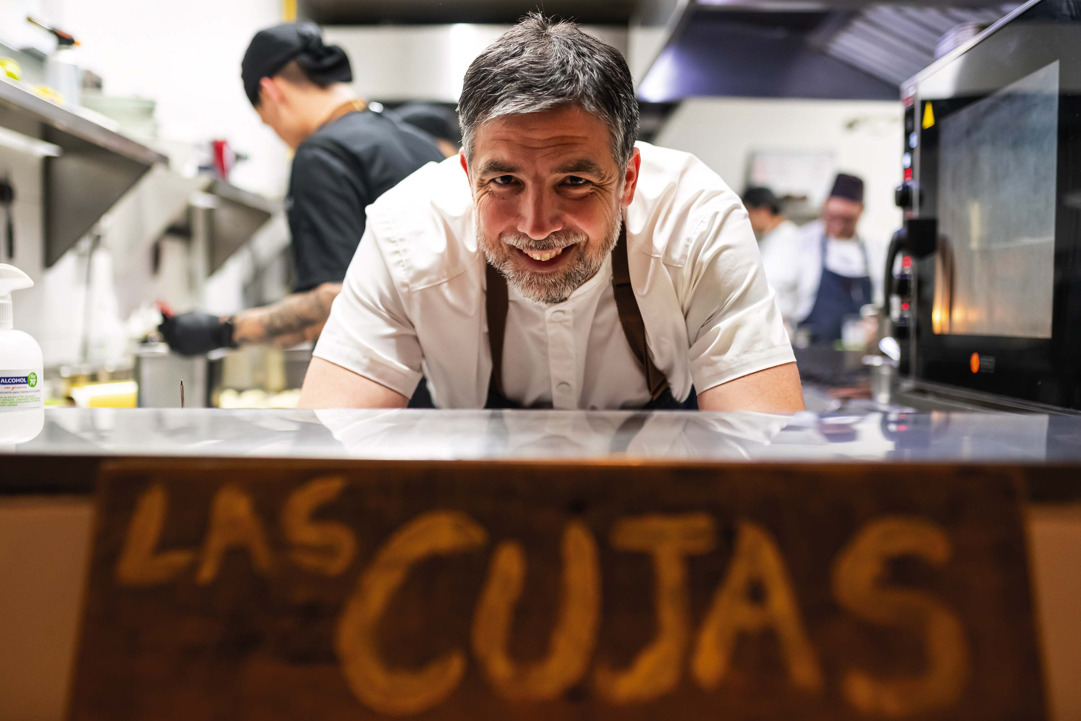 Antonio Moreno, chef ejecutivo del restó de espíritu marino