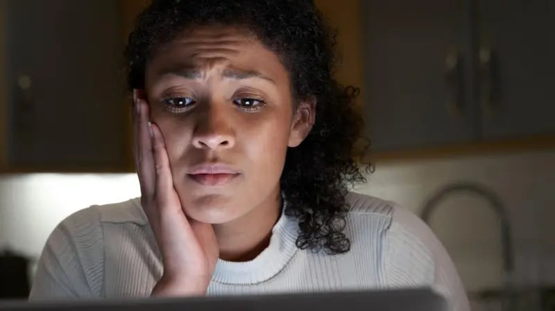 Muchas mujeres no se conectan a internet para proteger su propia seguridad